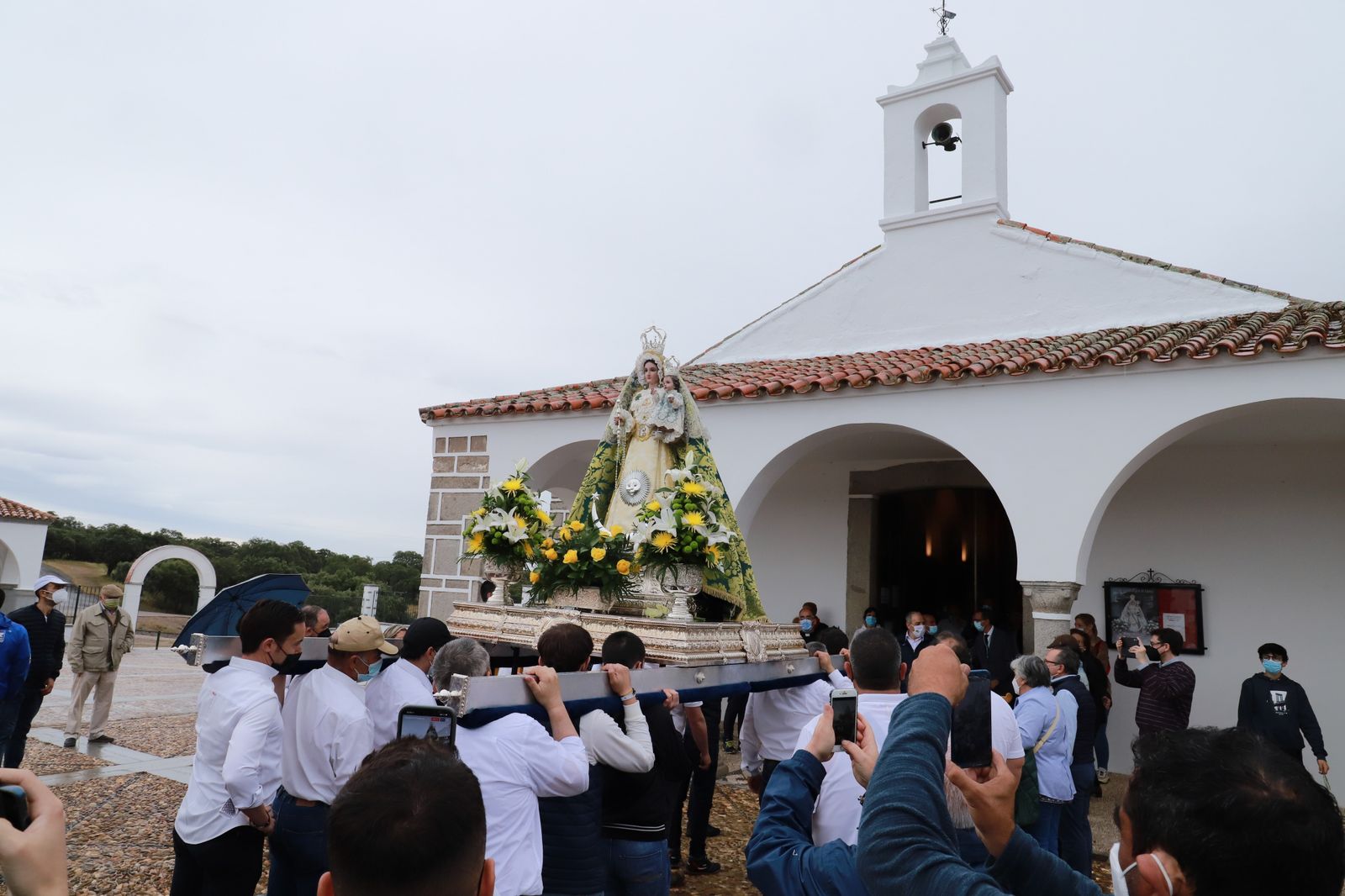 Llegada de la Virgen de Luna al santuario de La Jara.