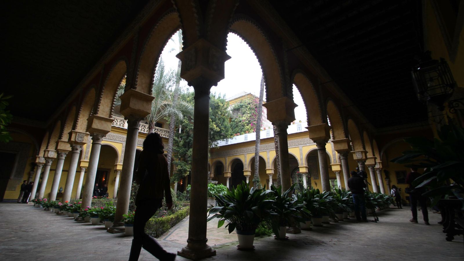 Patio del Palacio de Dueñas.