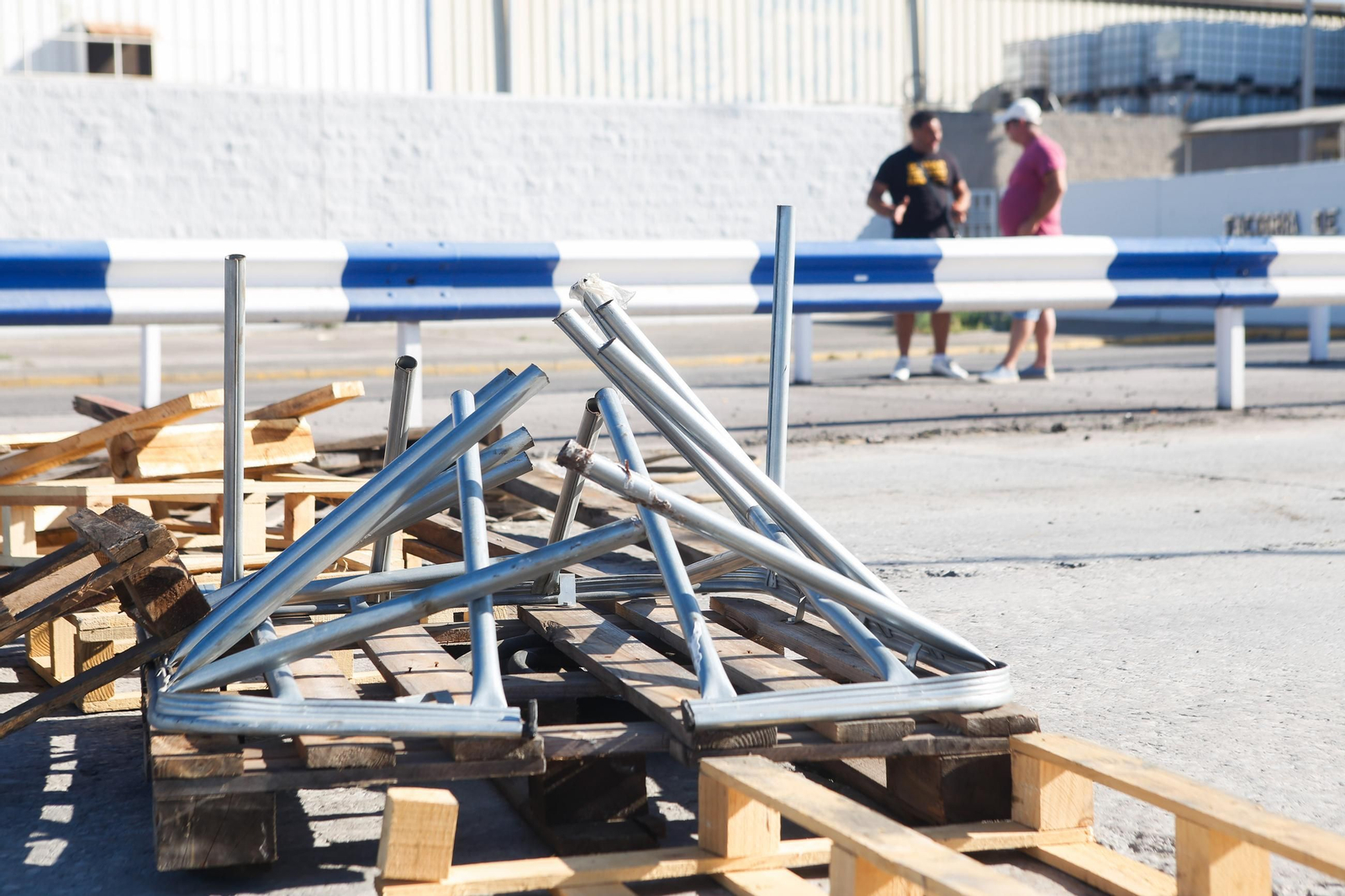 Fotos de la jornada del jueves de la huelga del metal en el Campo de Gibraltar
