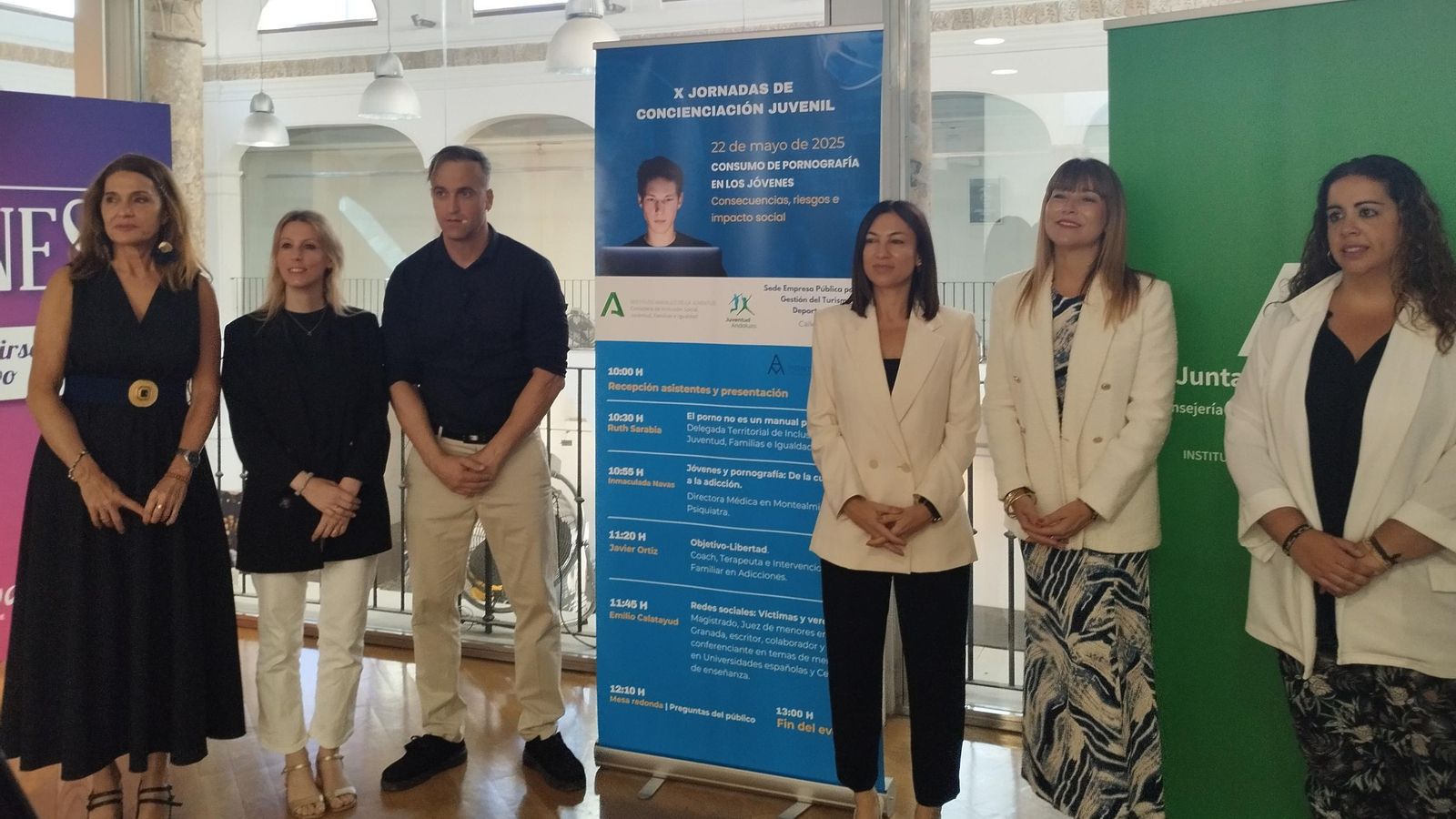 Autoridades y representantes de las organizaciones participantes en el encuentro de este jueves.