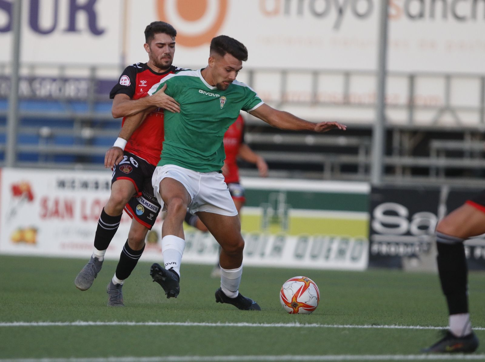 La victoria del Córdoba CF ante el Salerm Puente Genil, en imágenes