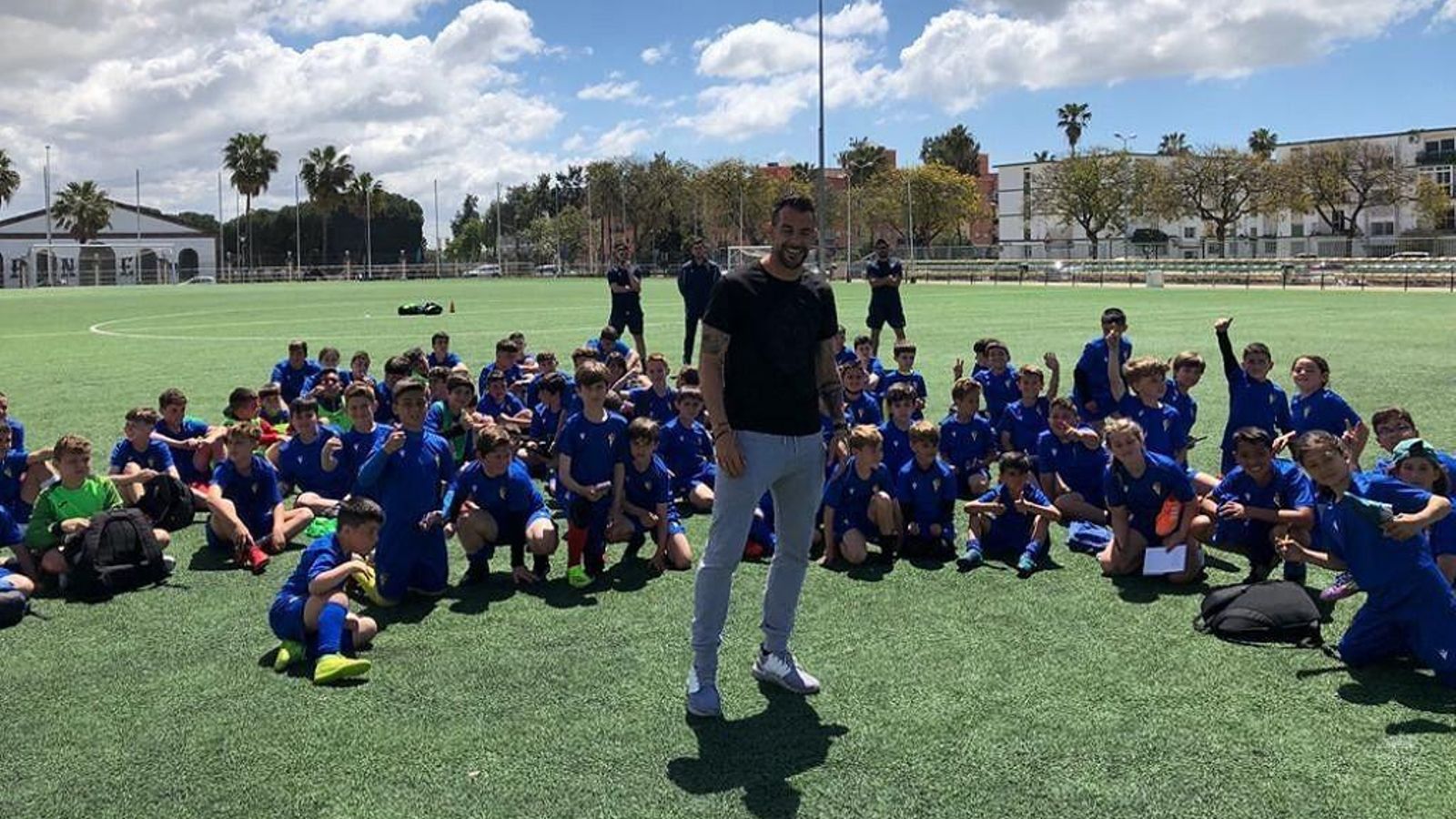 Posado de Negredo con los participantes en la sede de El Puerto.