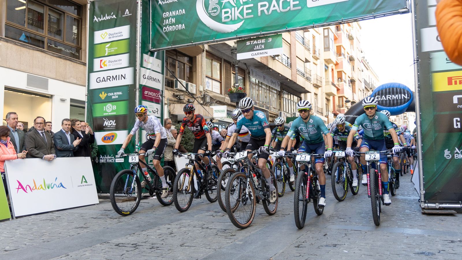 En imágenes: la Andalucía Bike Race llega a Jaén en su tercera etapa