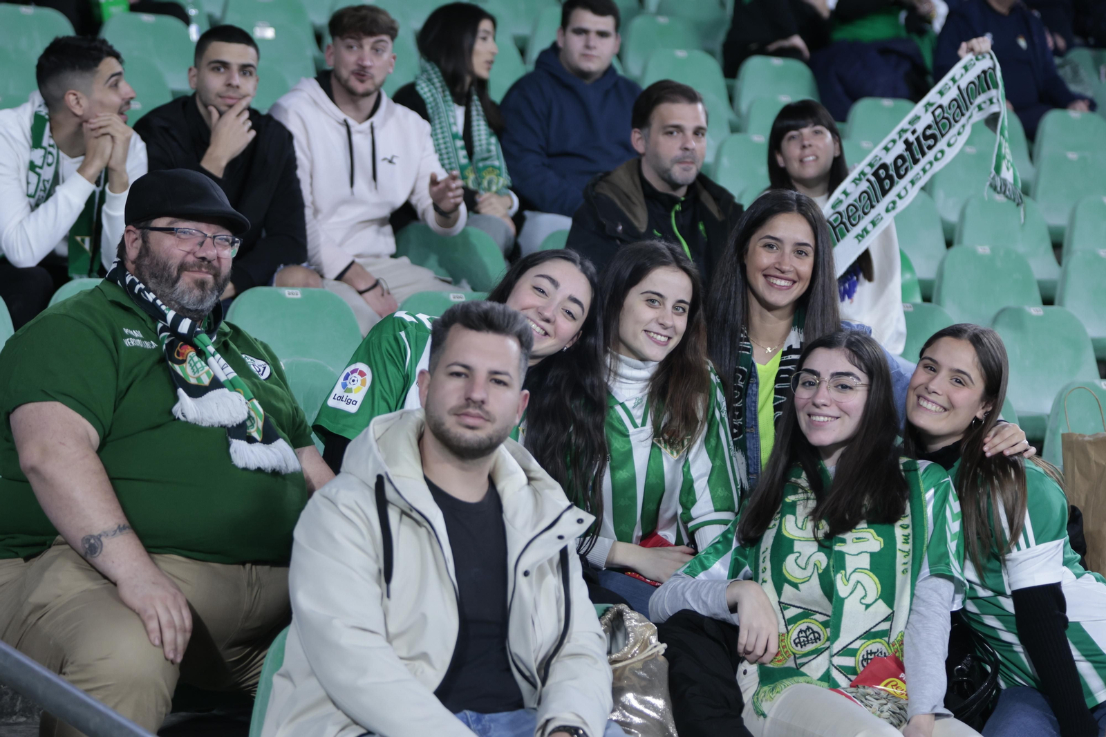 Búscate en las gradas del Villamarín