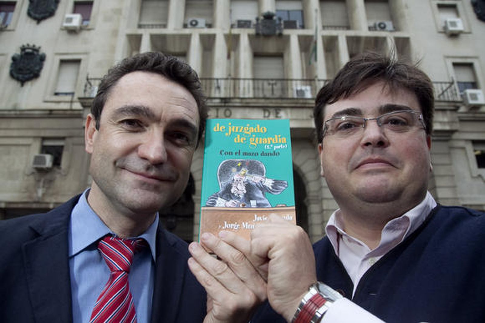 El cuarto poder baja al tercero