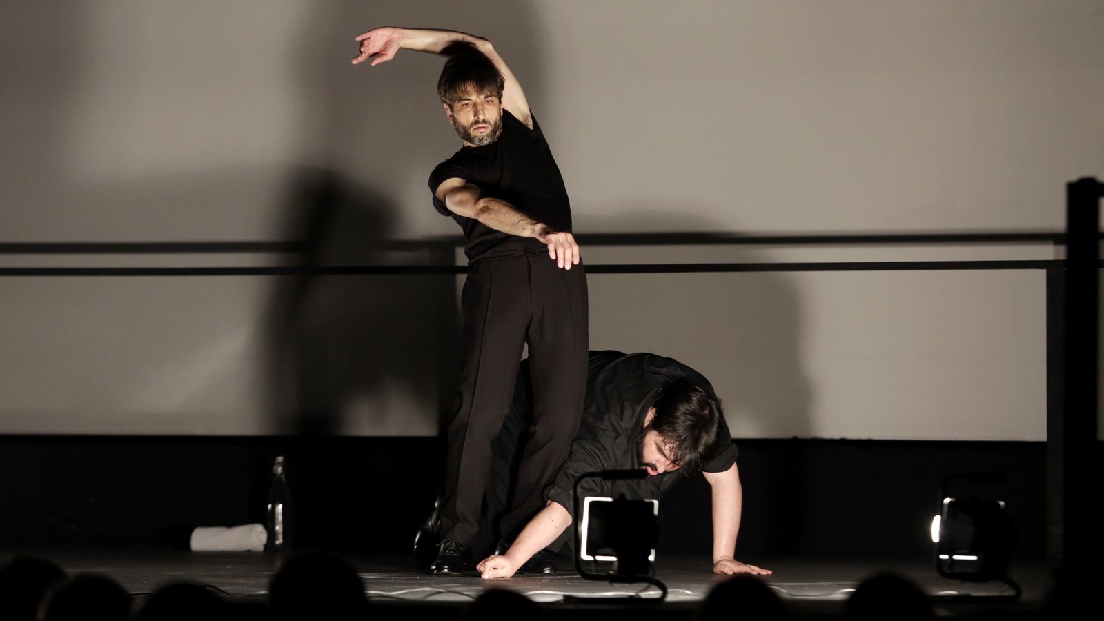 Rafael Estévez y Valeriano Paños, en un momento de 'Silencios'.