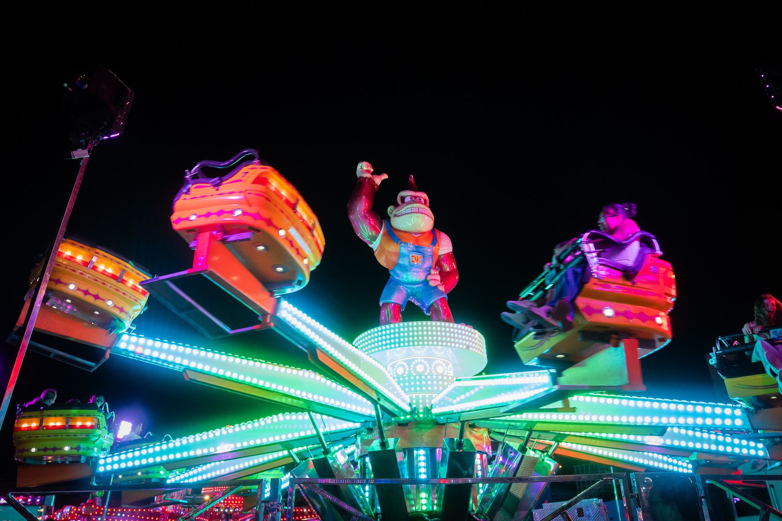 Roquetas vibra con el inicio de sus fiestas patronales en honor a la Virgen del Rosario, en imágenes