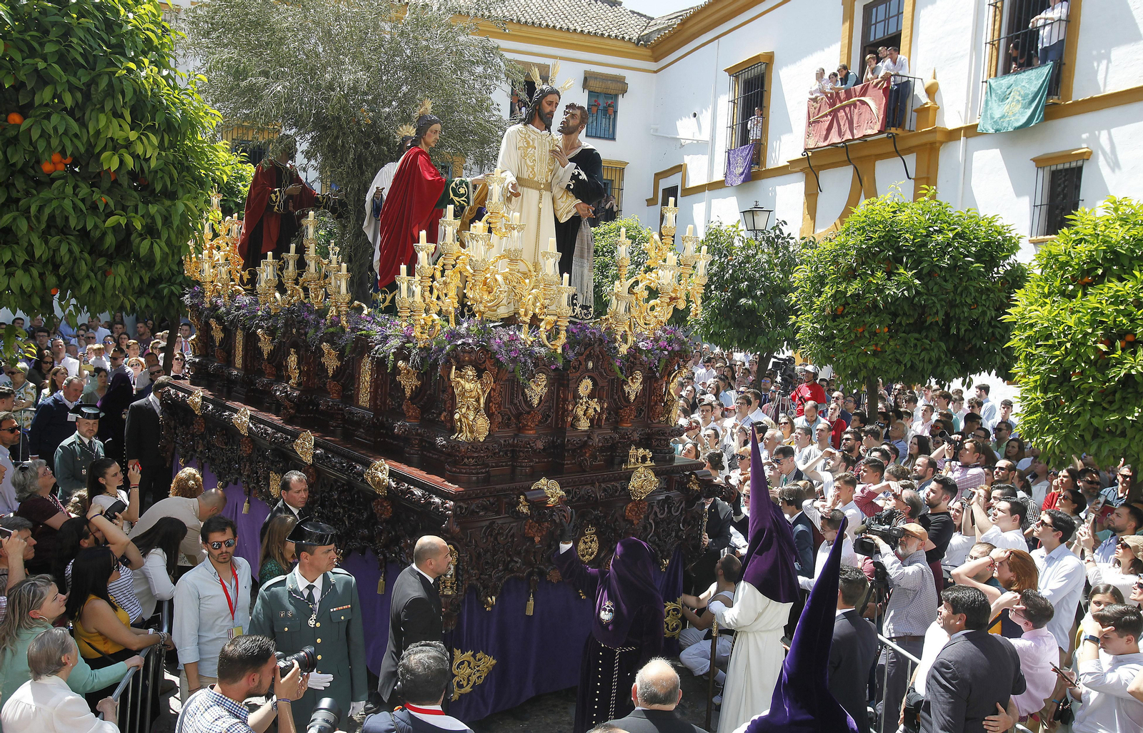 Fotografías de la Hermandad del Beso de Judas