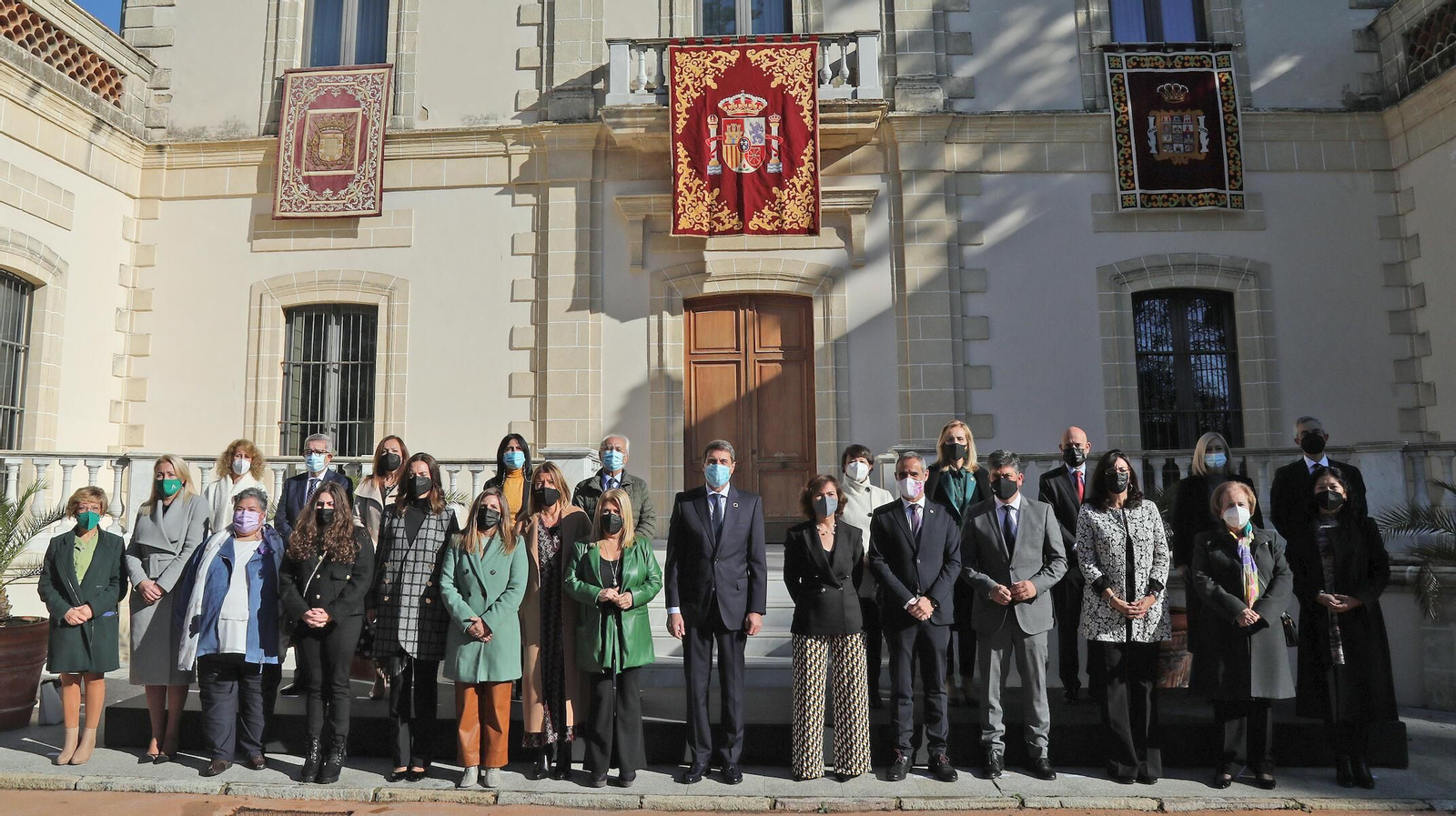 Autoridades y galardonados con los Premios Menina Andalucía, este mediodía en los Museos de La Atayala. Autoridades y galardonados con los Premios Menina Andalucía, este mediodía en los Museos de La Atayala.