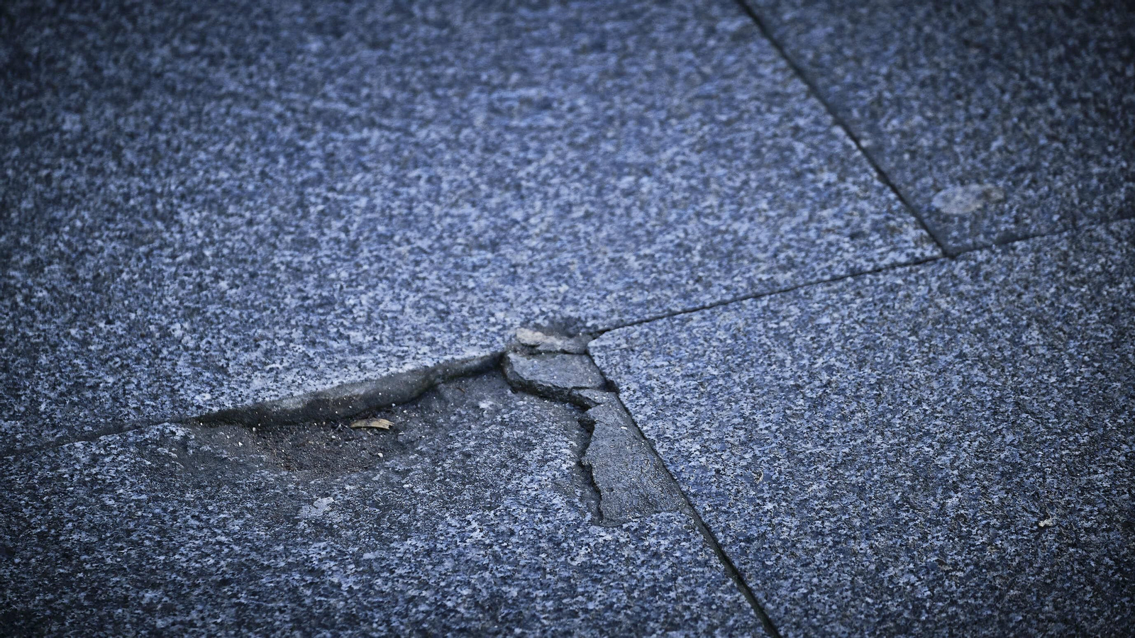 Estado del pavimento en plaza San Juan de Dios