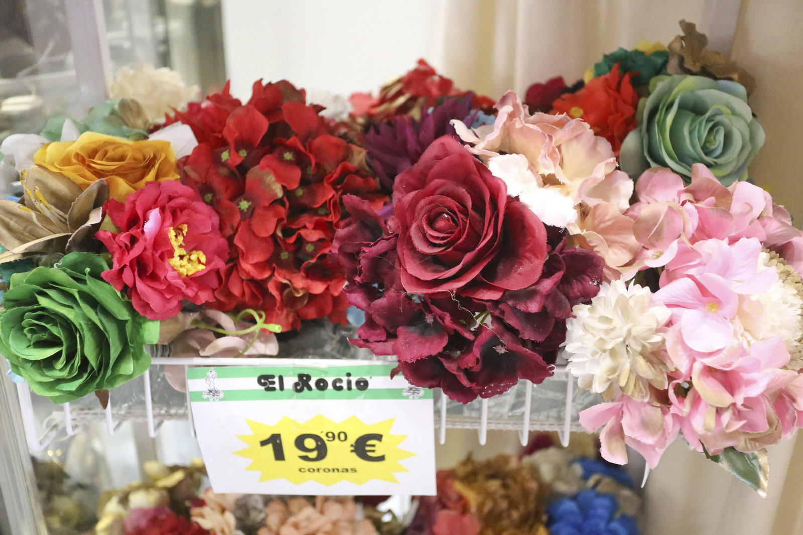 Las tendencias en trajes de flamenca para ir a la Feria de Málaga, en fotos