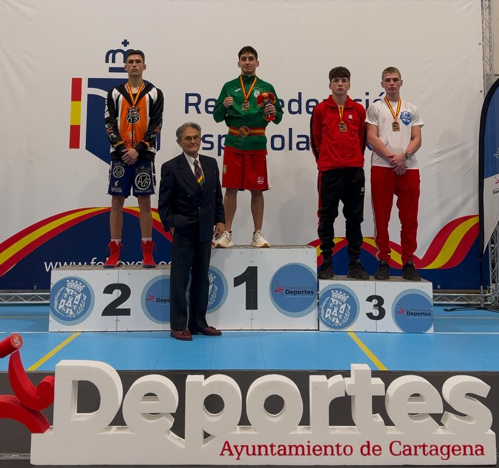 Yeray Martínez, en lo más alto del podio.