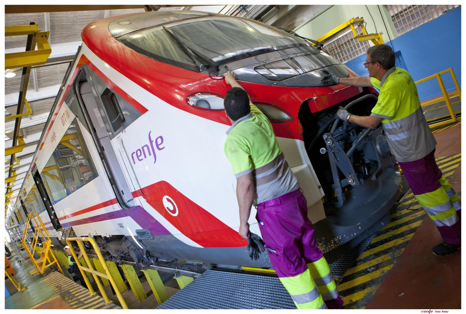Renfe cuenta con 9 centros de fabricación y mantenimiento de trenes en Andalucía con medio millar de trabajadores