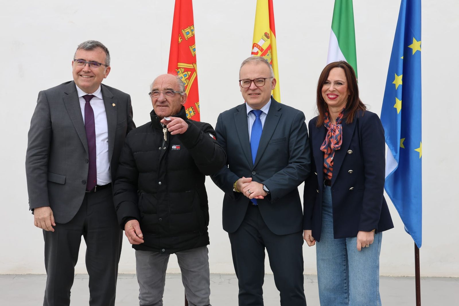 Imagen del acto de entrega de llaves de las viviendas protegidas en Baza