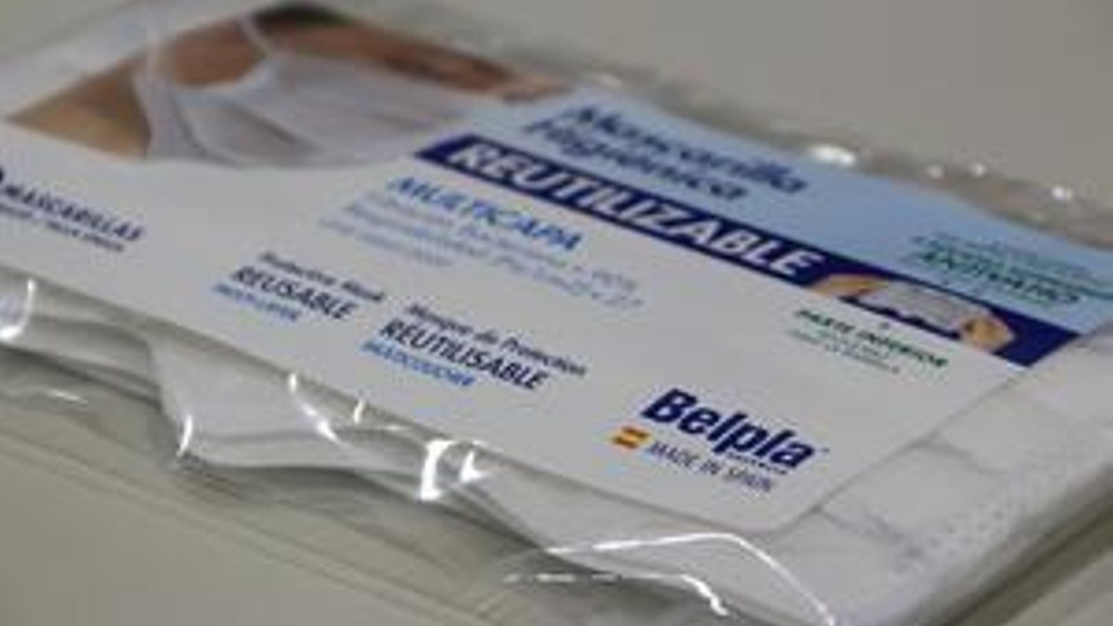 Mascarillas reutilizables que venden los supermercados Consum.