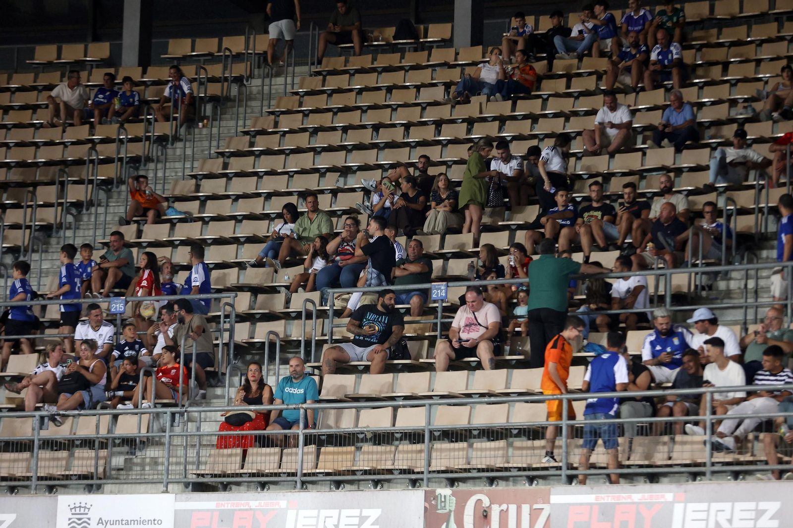 Búscate en el Trofeo Feria de la Vendimia entre el Xerez CD contra el Juventud Torremolinos en Chapín
