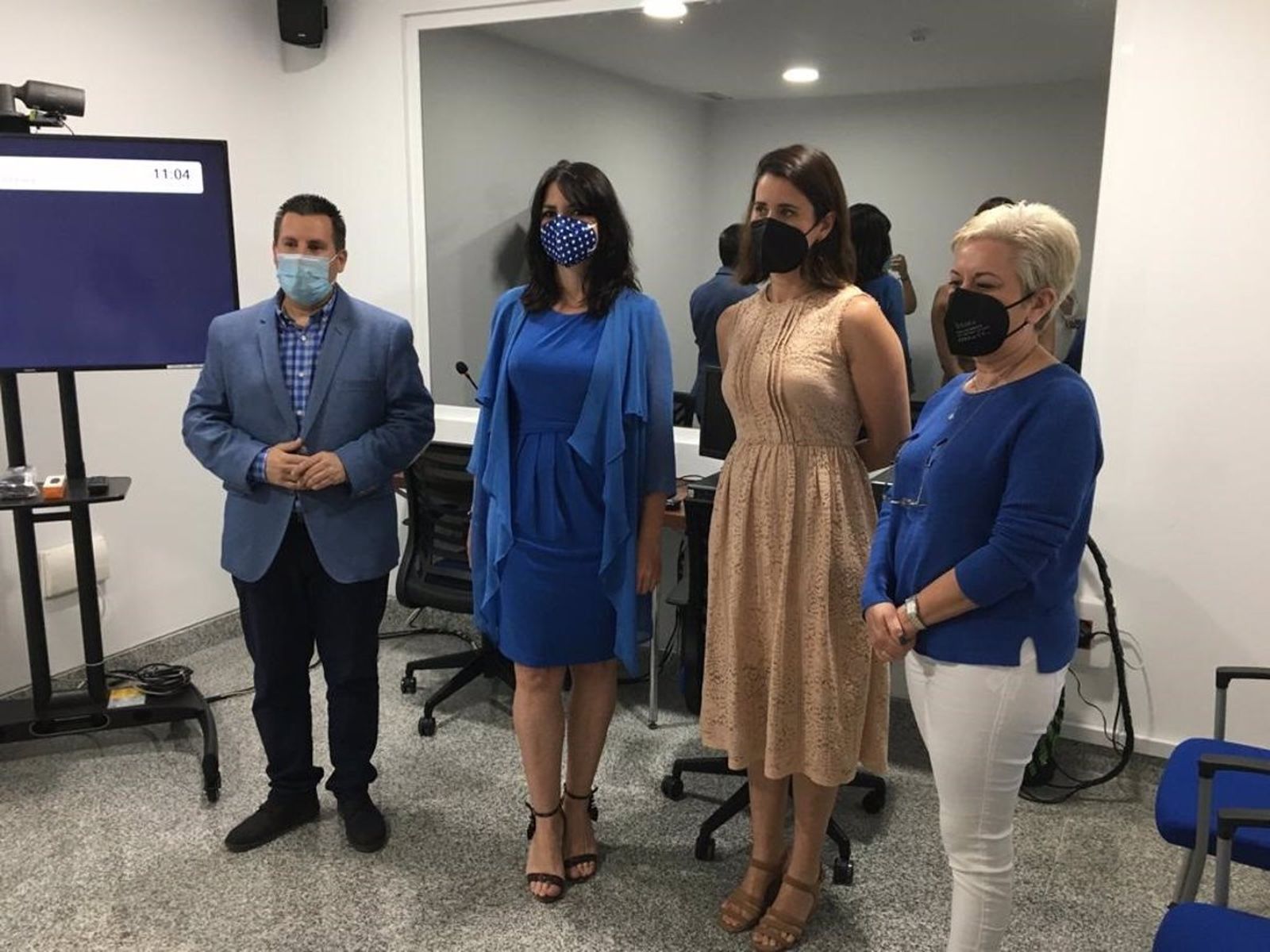 Representantes institucionales en las oficinas del SAVA.