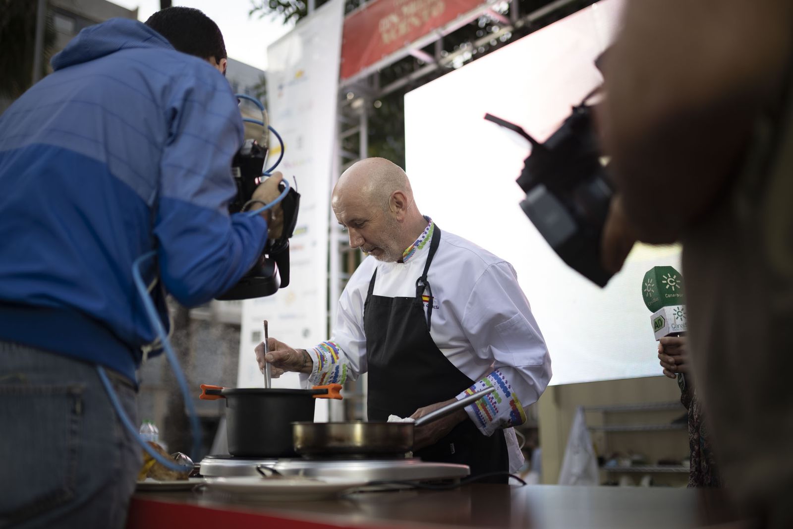 Los mejores chefs cocinan en la calle: Restaurante Montecruz