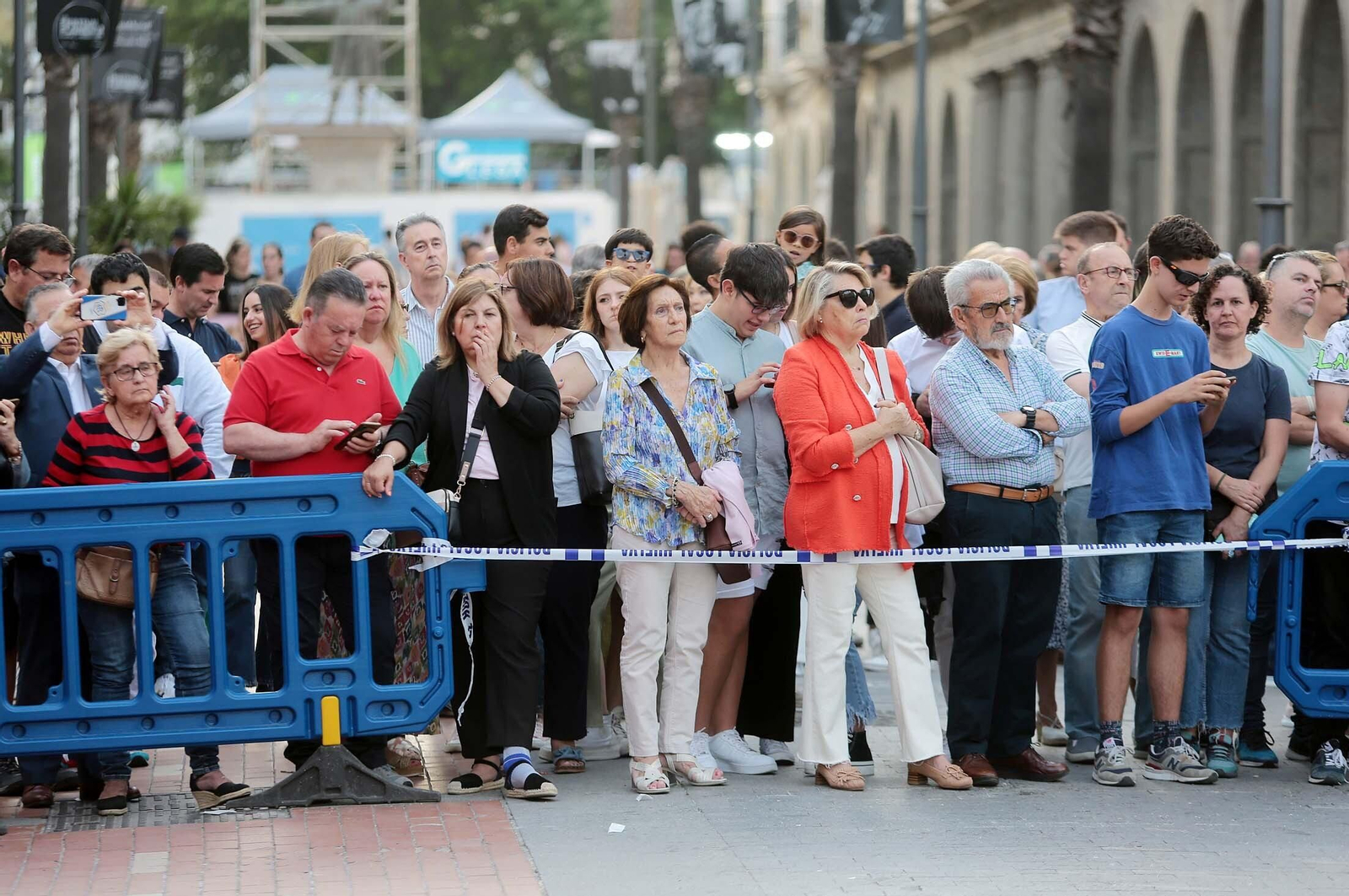 Imágenes de la imposición de la Medalla de Oro de Huelva al Cristo del Amor