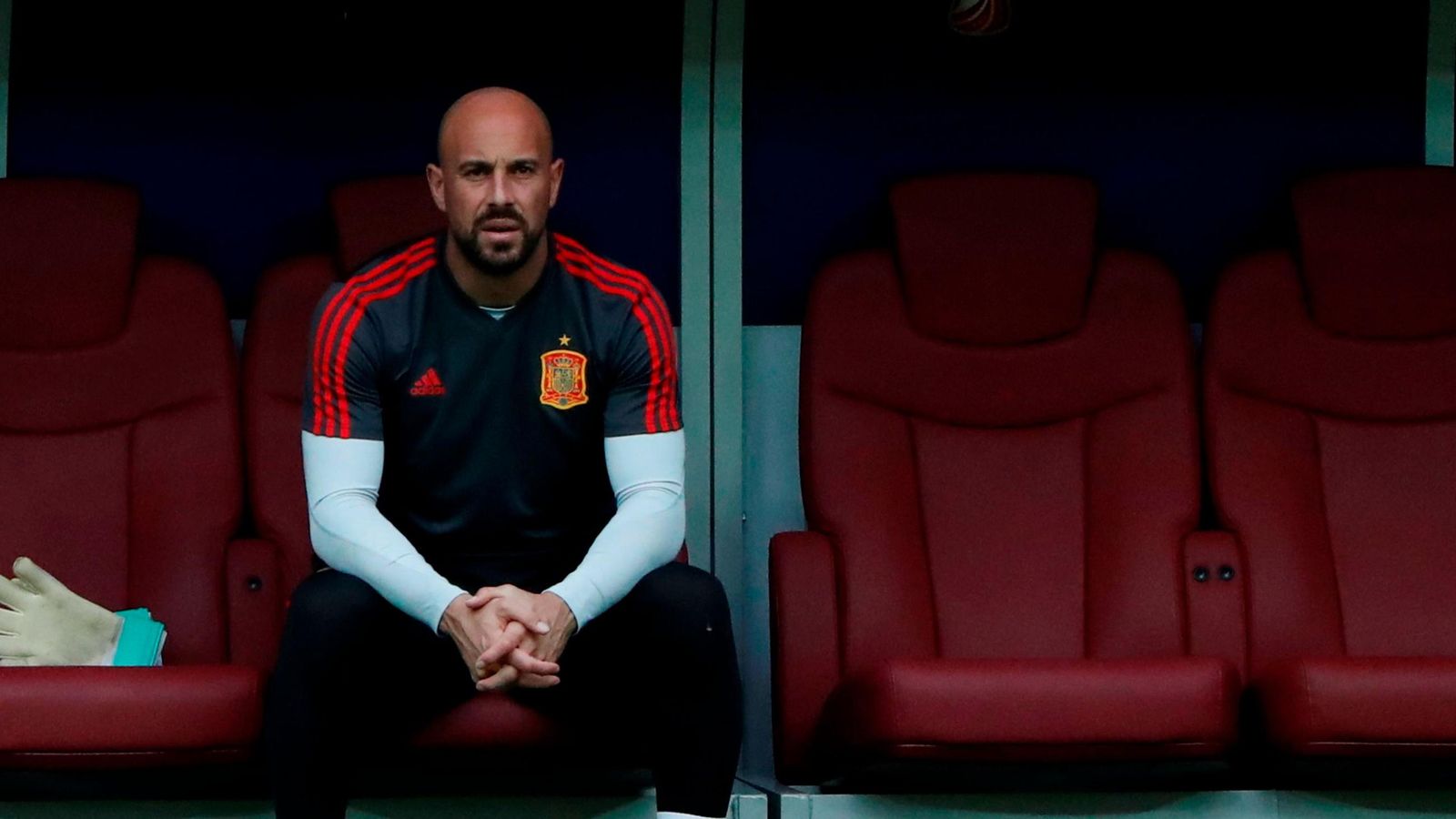 Pepe Reina anuncia su retirada