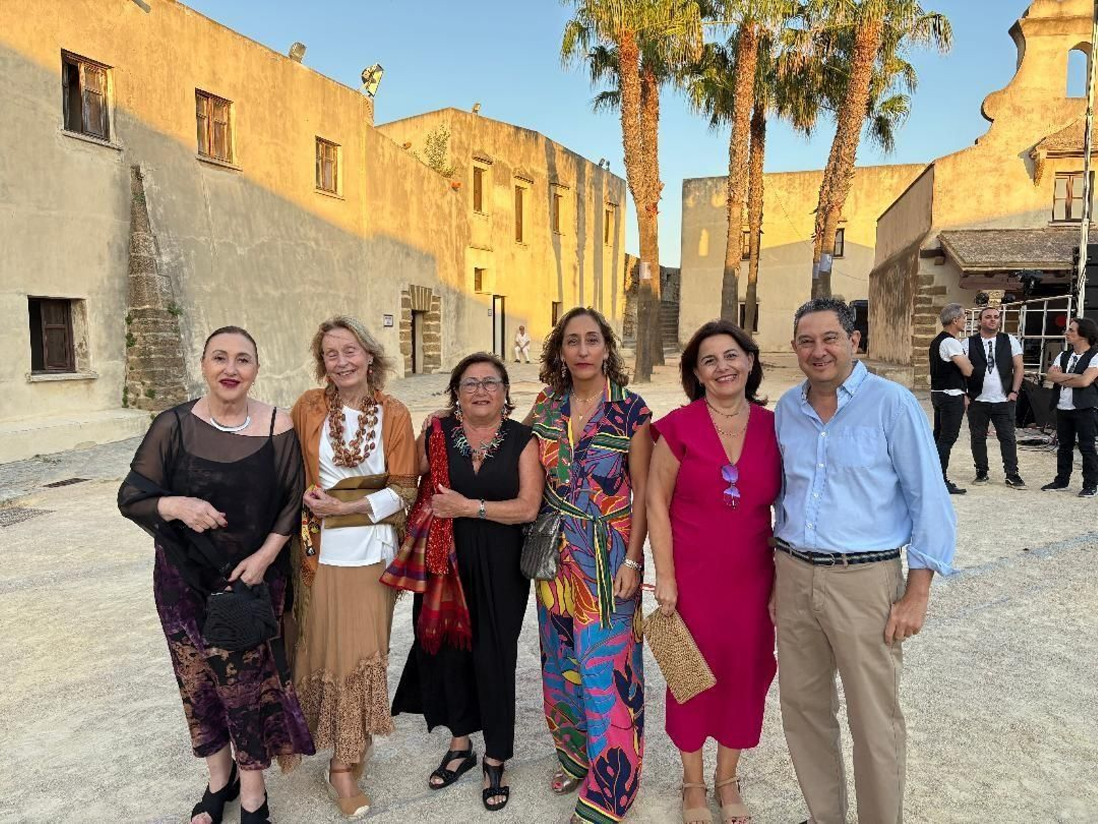 María Jesús Castro, Kity Pastor, Ana Rodríguez- Tenorio, Pilar Hernández, María José Camarena y José Antonio López.