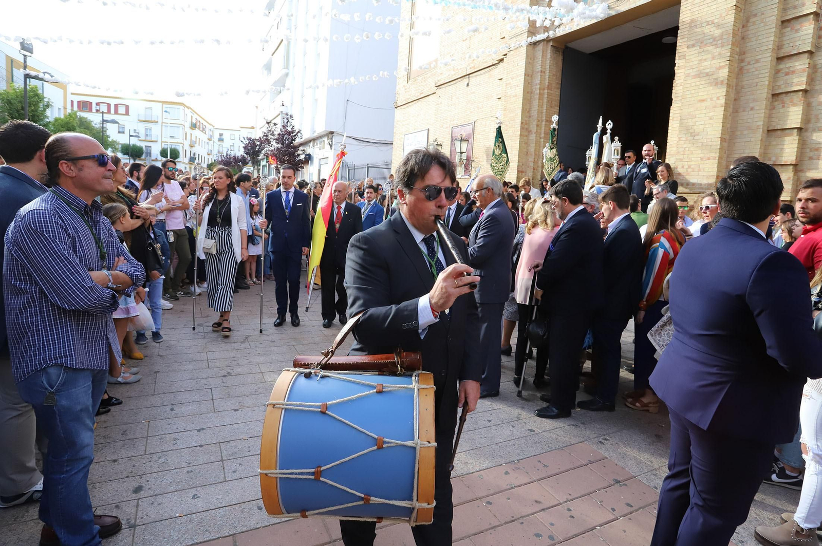 Imágenes de la función y traslado de la Hermandad del Rocío de Huelva