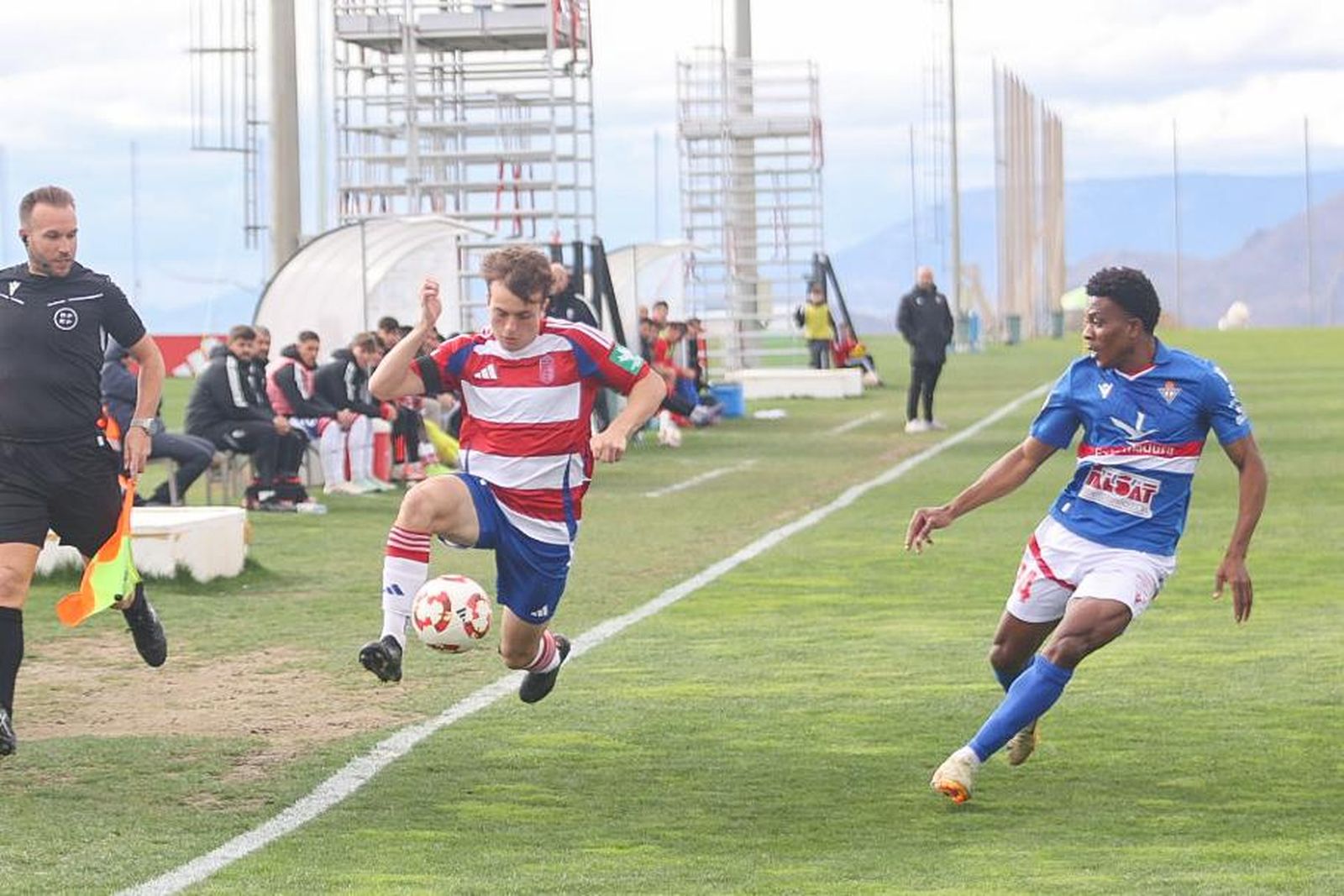 Pontones volvió a la titularidad en el encuentro