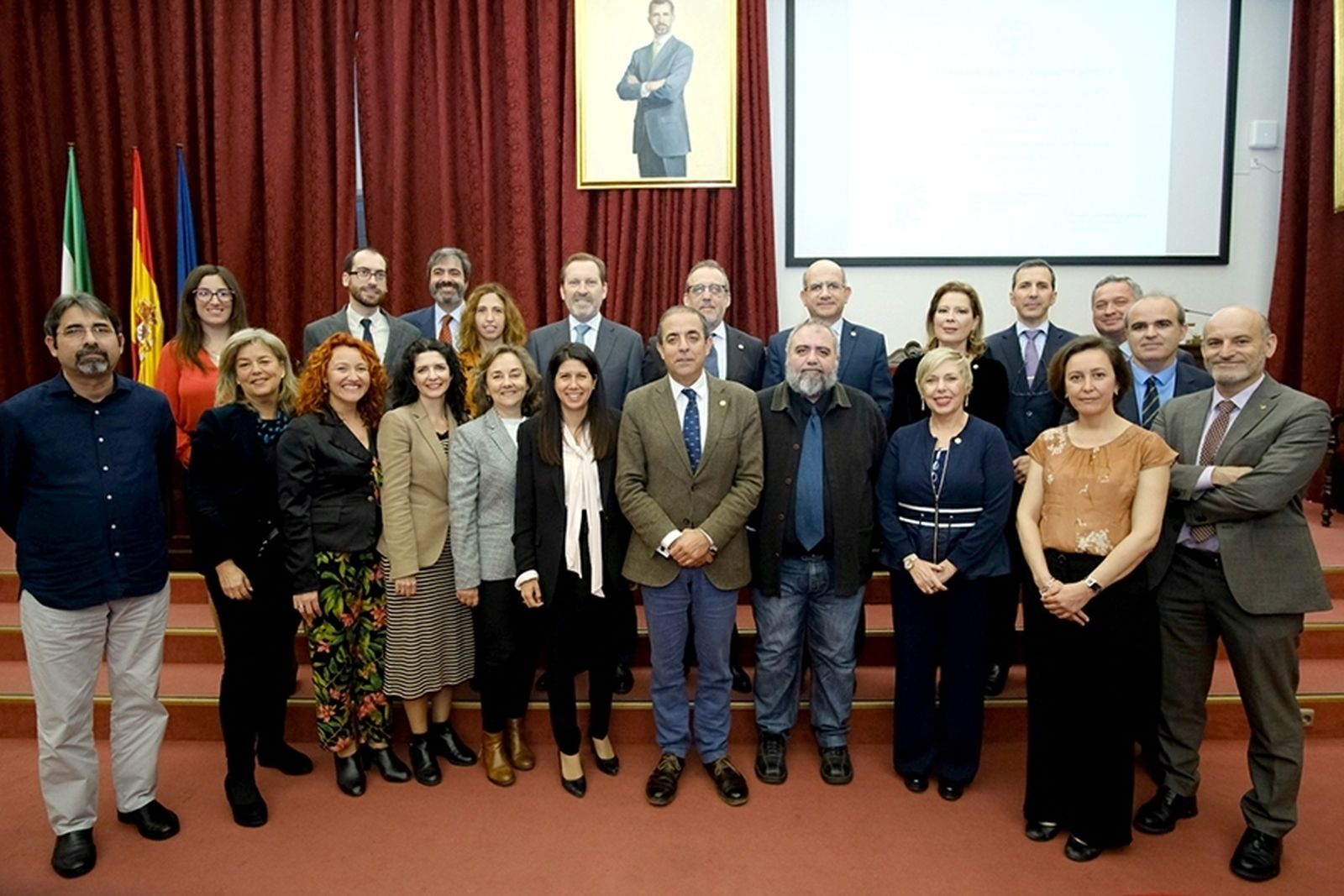 Fotografía de los premiados por la Universidad de Sevilla.