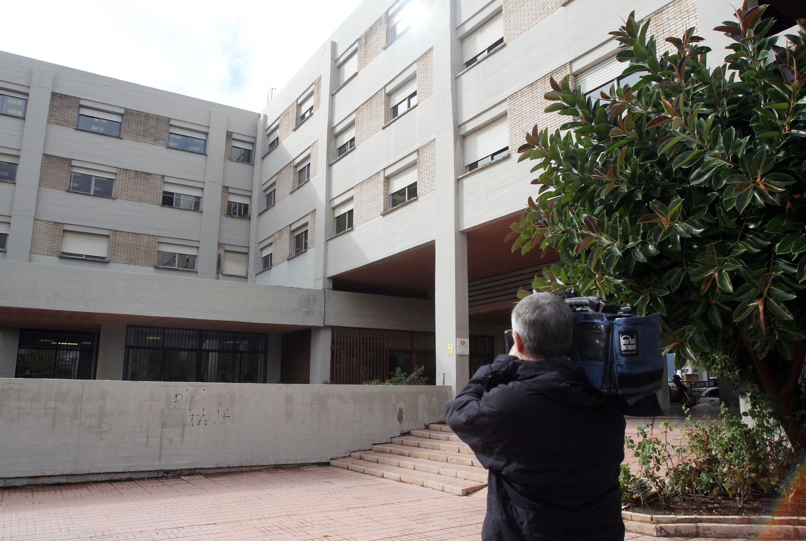 Fachada de los Colegios Provinciales de la Diputación.