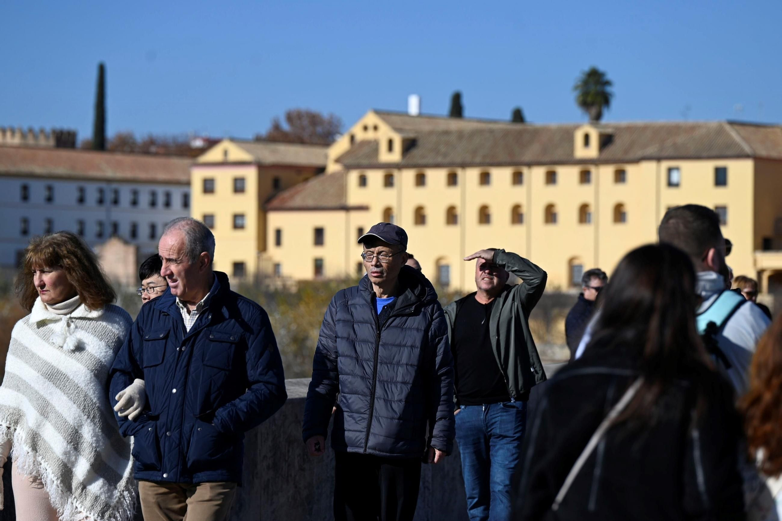 Los cordobeses salen a la calle en el primer día de 2025, en imágenes