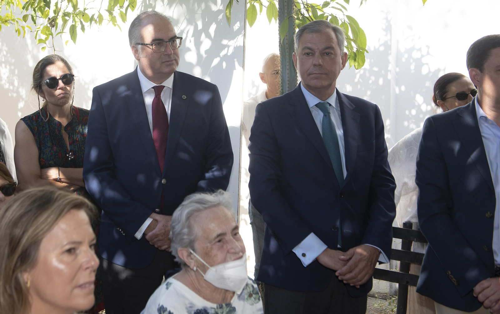 Las imágenes de la inauguración de los jardines del párroco D. Pedro Ybarra