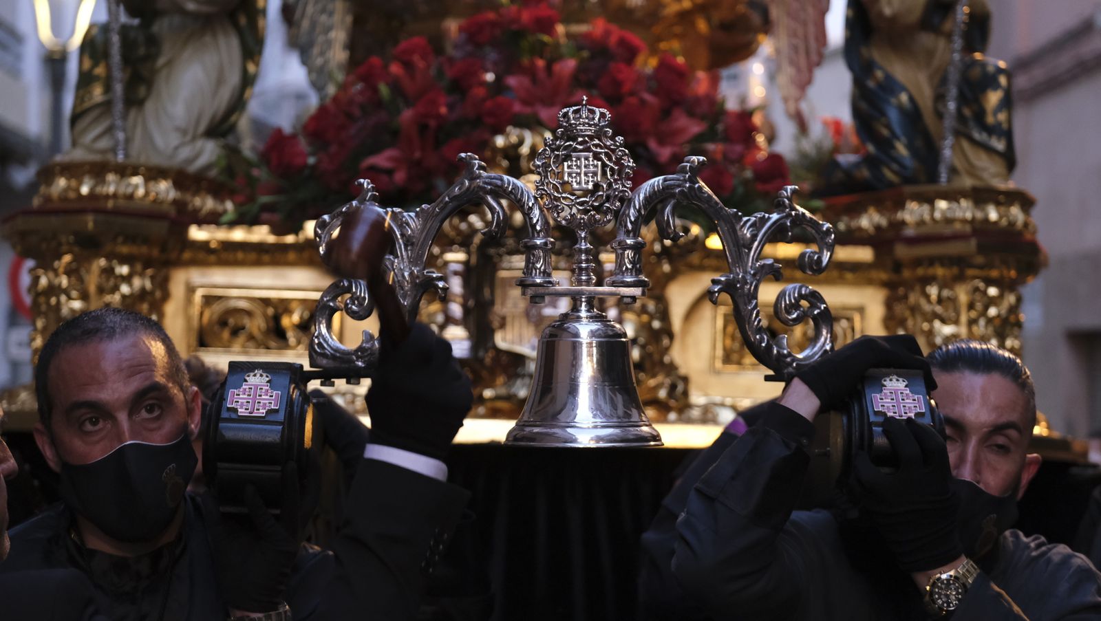 Procesión del Santo Entierro en Almería, en imágenes.