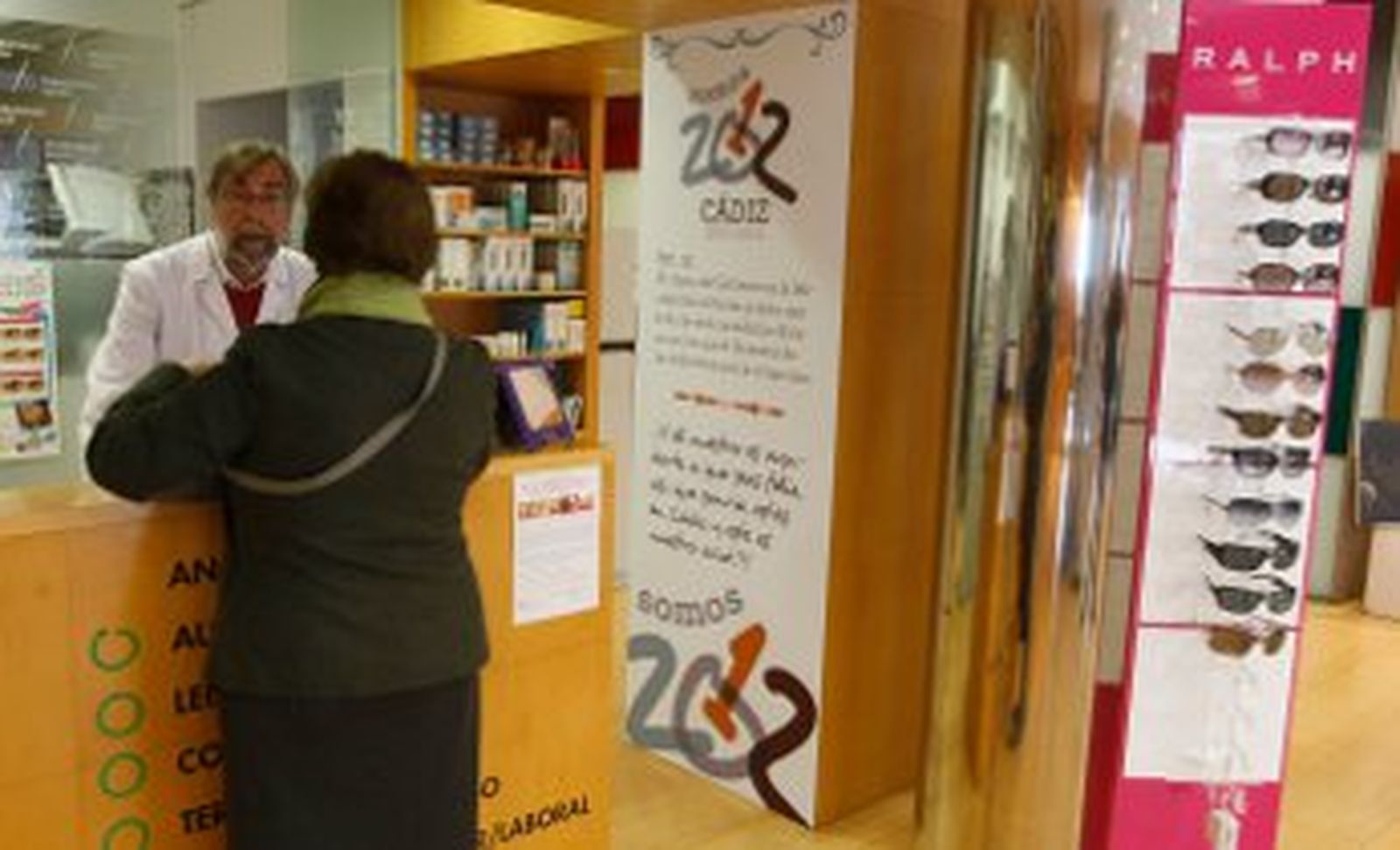 Los comercios se engalanan