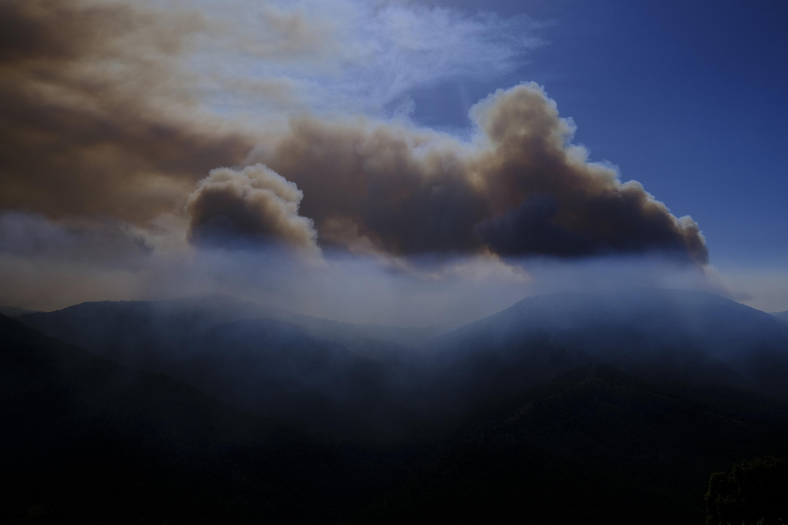 Las fotos de la evolución del incendio de Sierra Bermeja