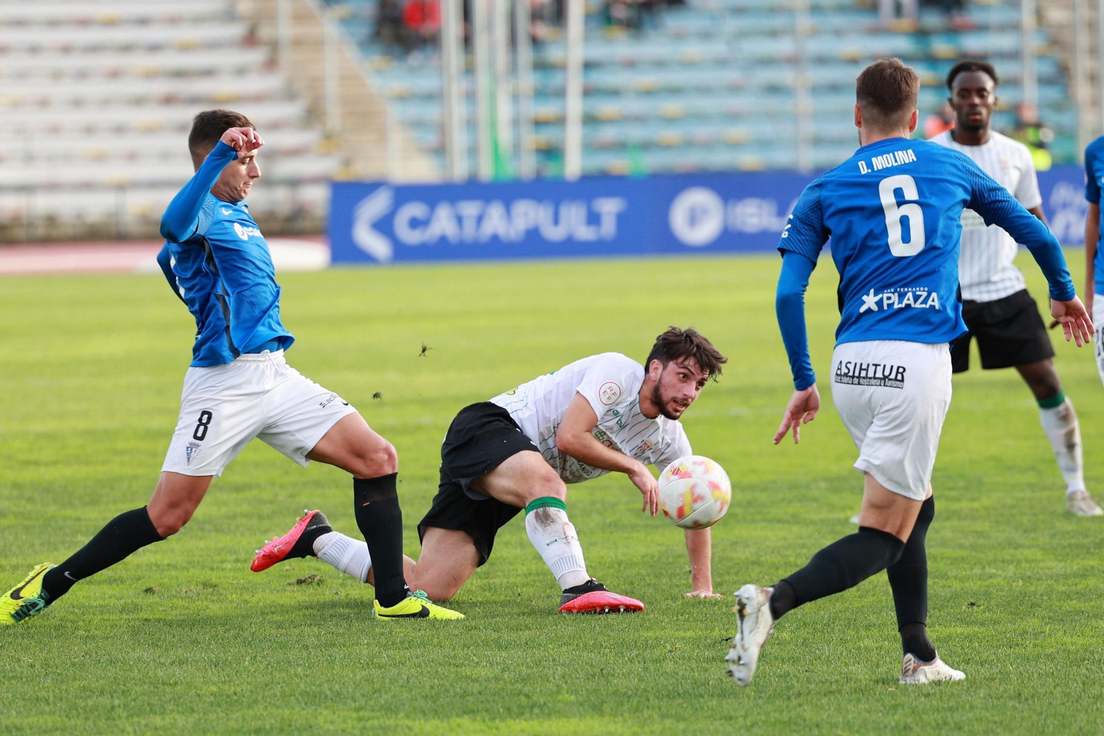 Las mejores imágenes del triunfo del Córdoba CF en San Fernando