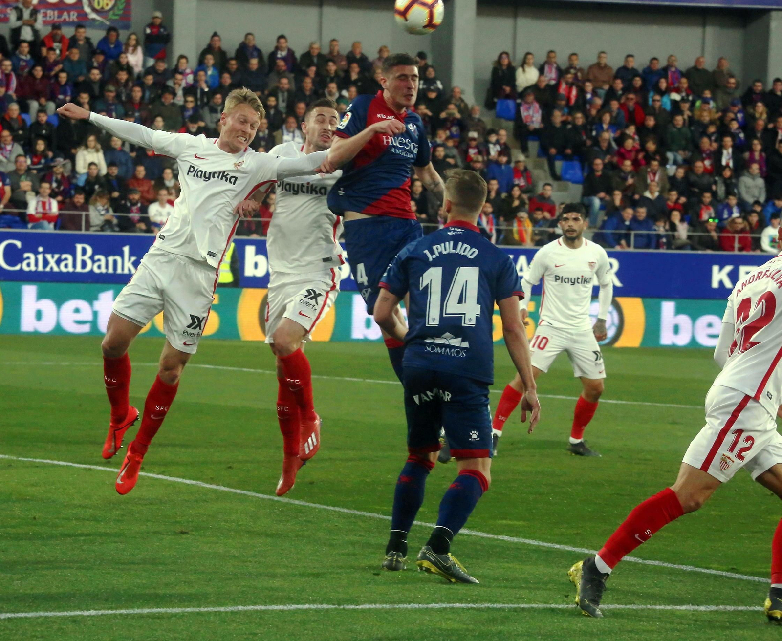El Huesca-Sevilla, en imágenes