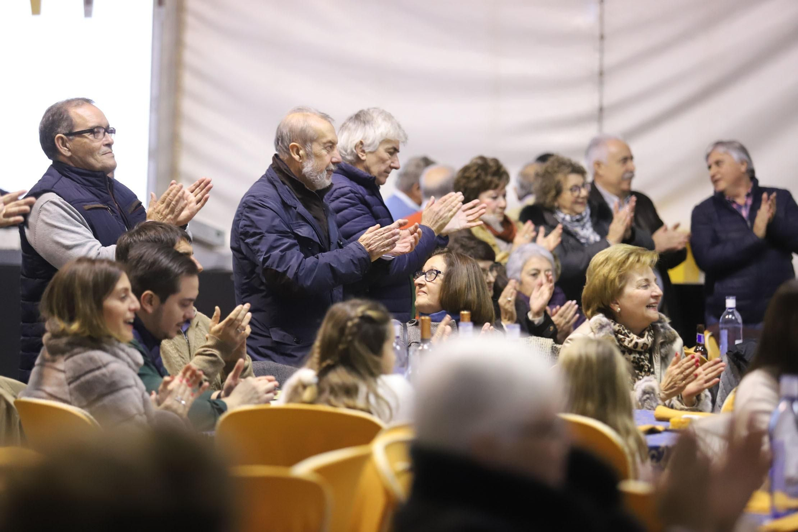 Imágenes de la convivencia con los antiguos vecinos de San Sebastián y la entrega a homenajeados con recuerdos del acto.