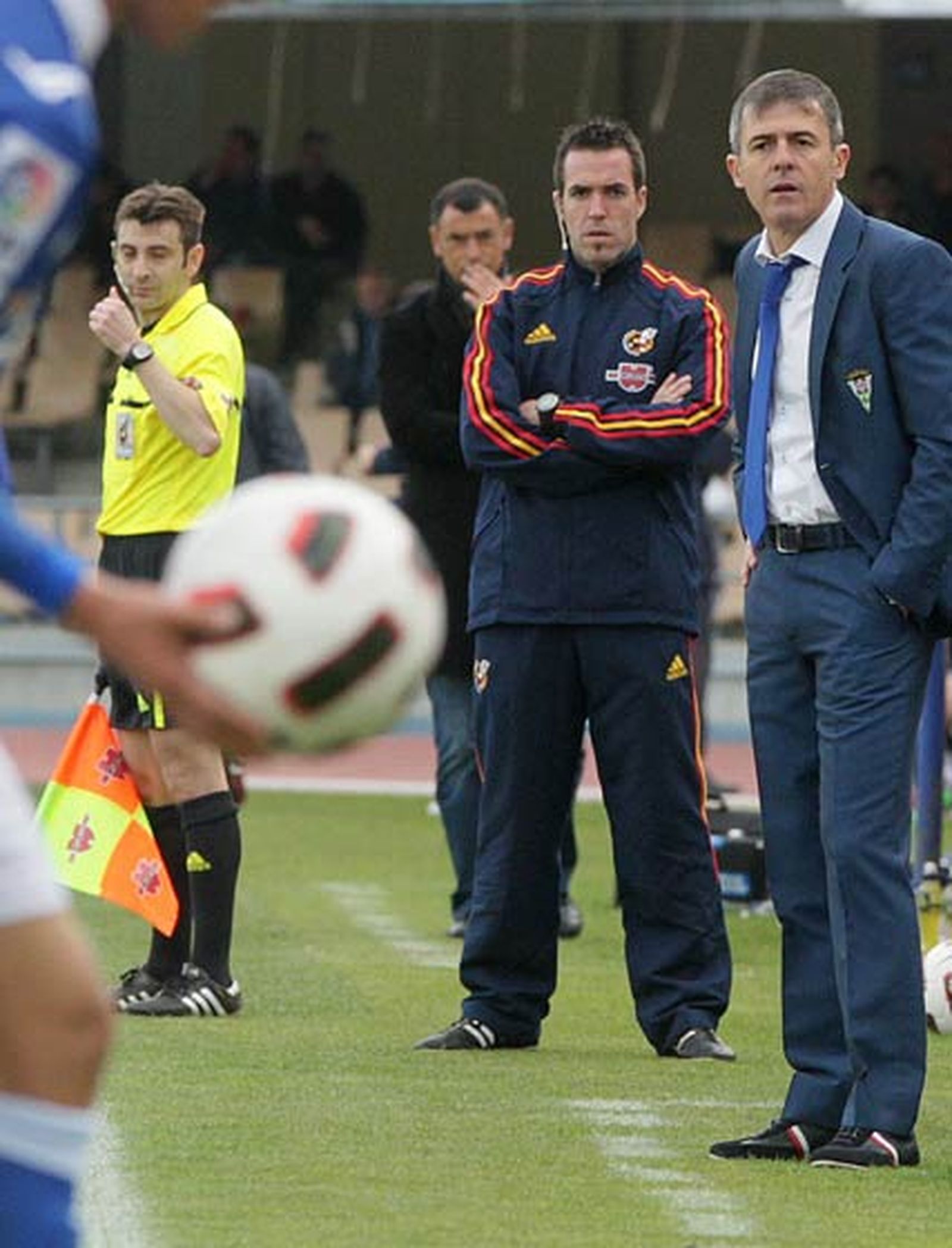 El Xerez se adelanta en el marcador pero la expulsión de Lombán abre el camino de la remontada del Córdoba que acaba ganando con facilidad 1 a 3

Foto: Miguel Angel Gonzalez