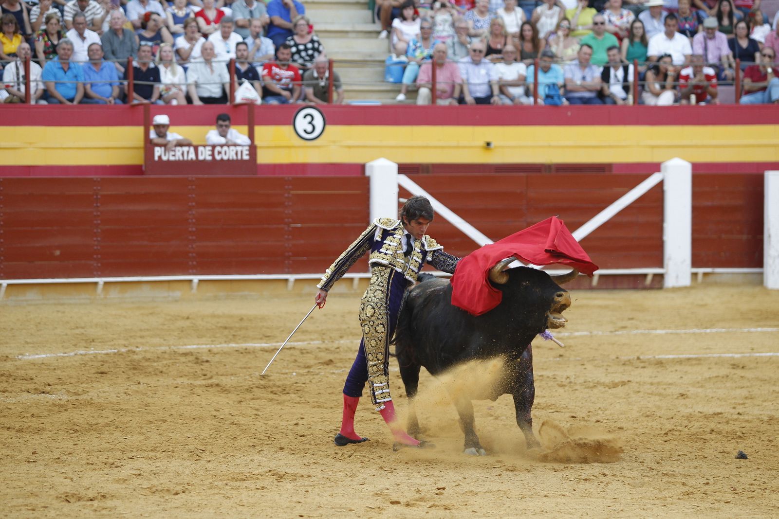 Fotogalería corrida de toros Roquetas de Mar. El Fandi, Castella, Cayetano.