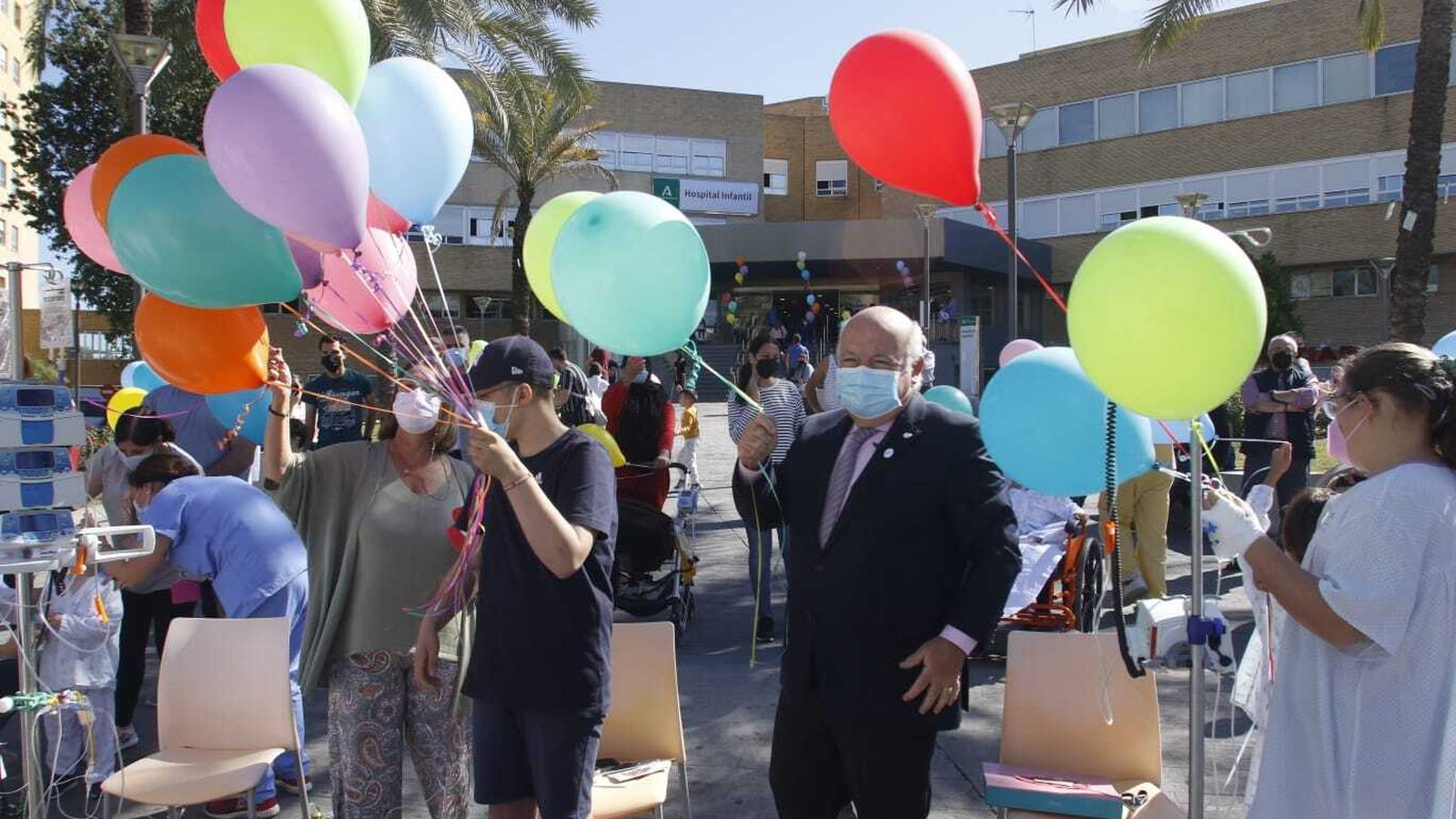 Presentación de los actos por el 50 cumpleaños del Hospital Infantil y el Hospital de La Mujer en el Virgen del Rocío.