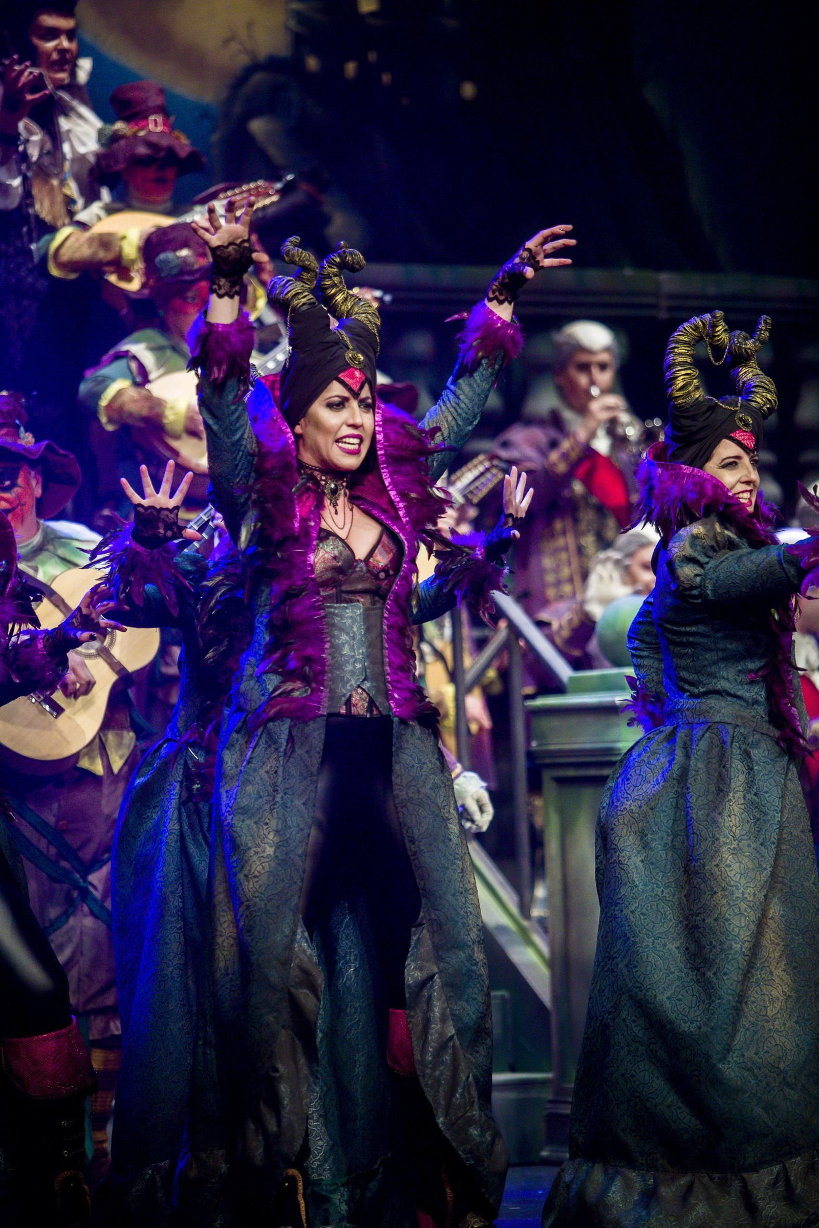 Coro Al sonar las doce.