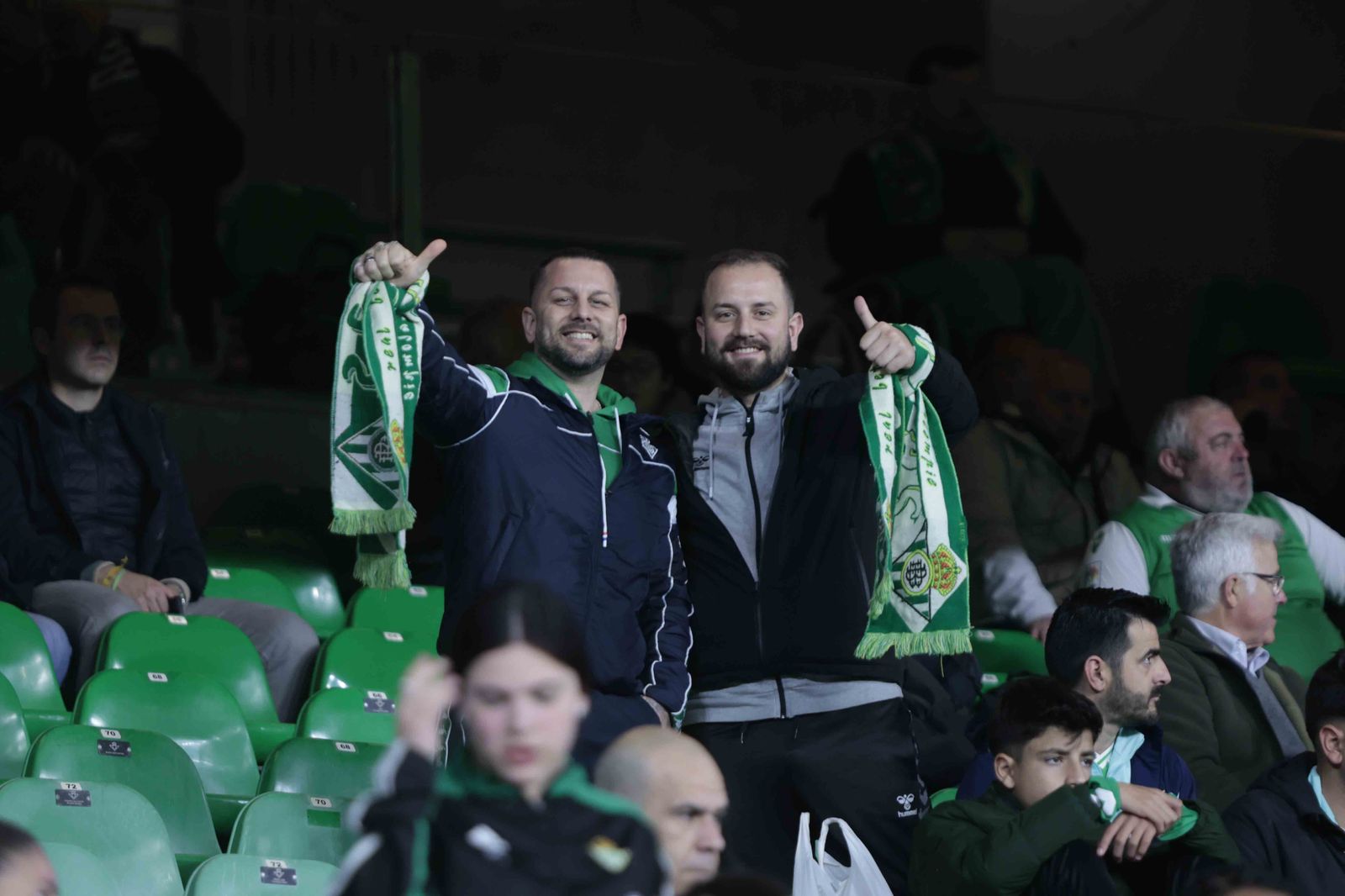 Búscate en las gradas del Villamarín