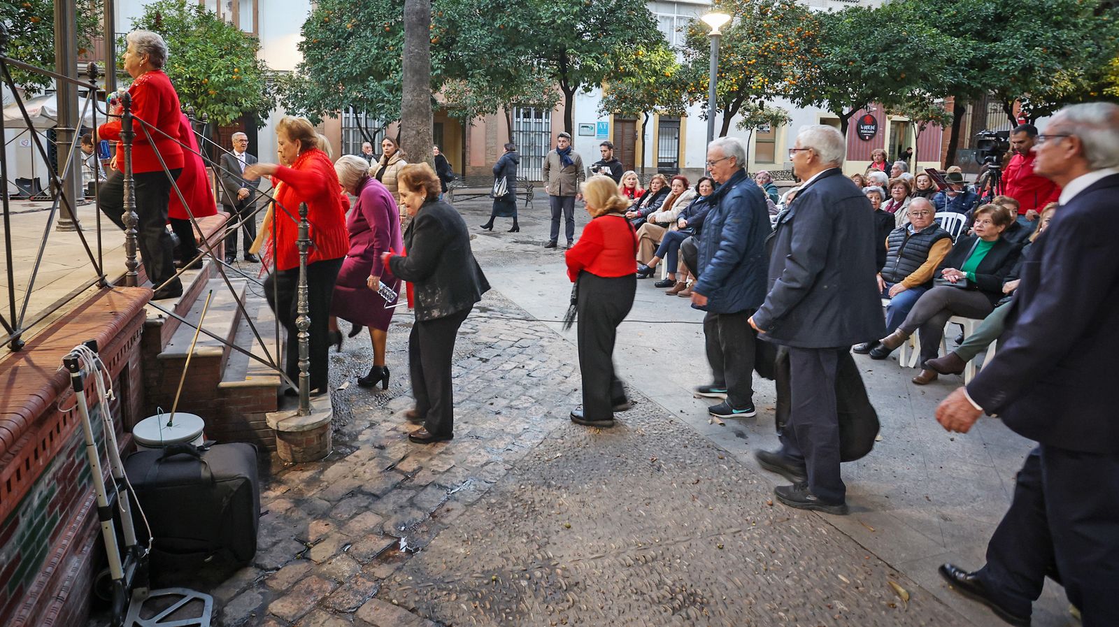 Los mayores de Jerez cantan a la Navidad