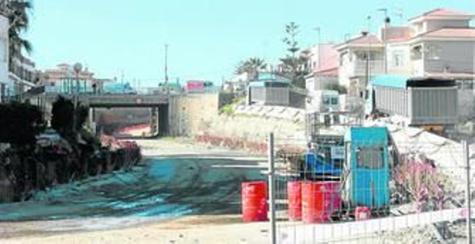 Las obras en Garrucha consisten en soterrar los accesos al norte del puerto para permitir el paso del tráfico pesado.