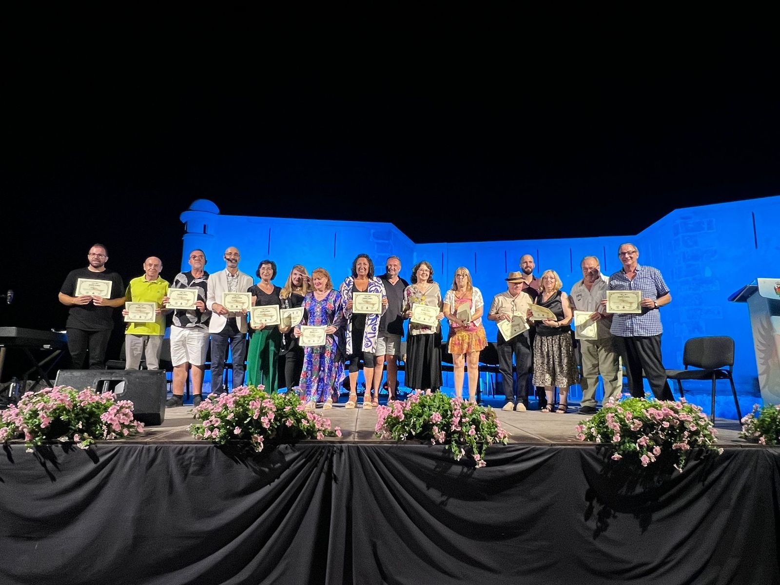 Poetas y poetisas que participaron en el Encuentro en San Juan de los Terreros.