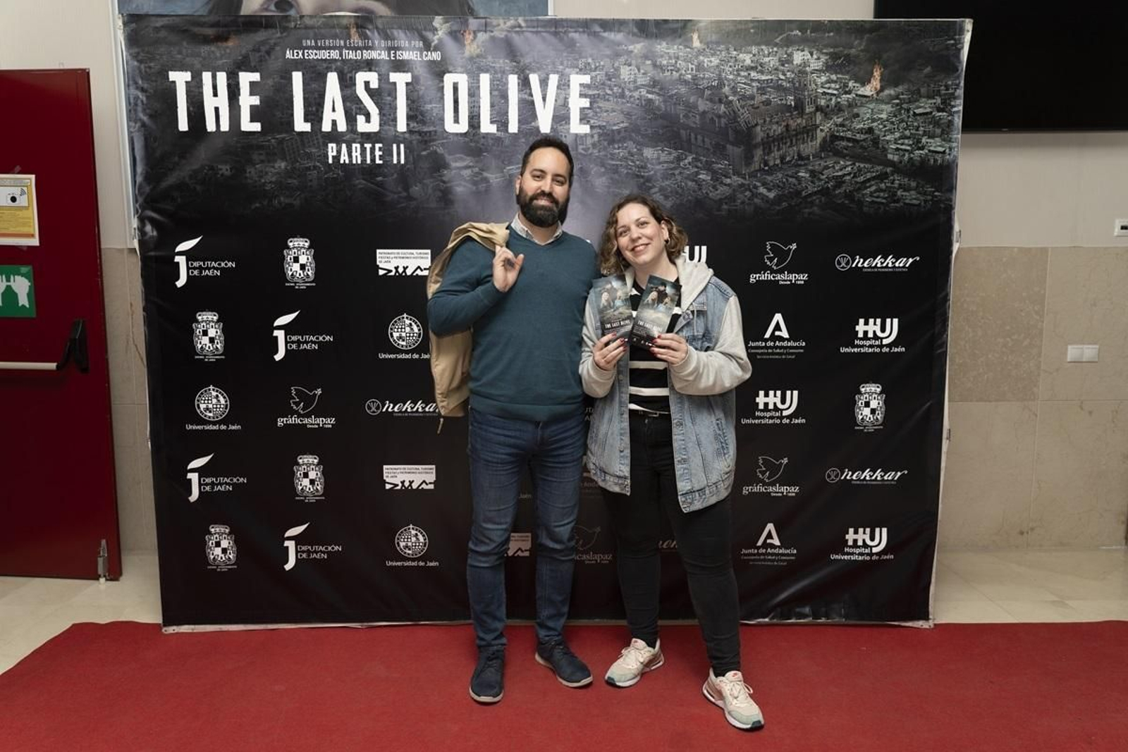 Imágenes de una noche para el recuerdo: así fue la premier de The Last Olive