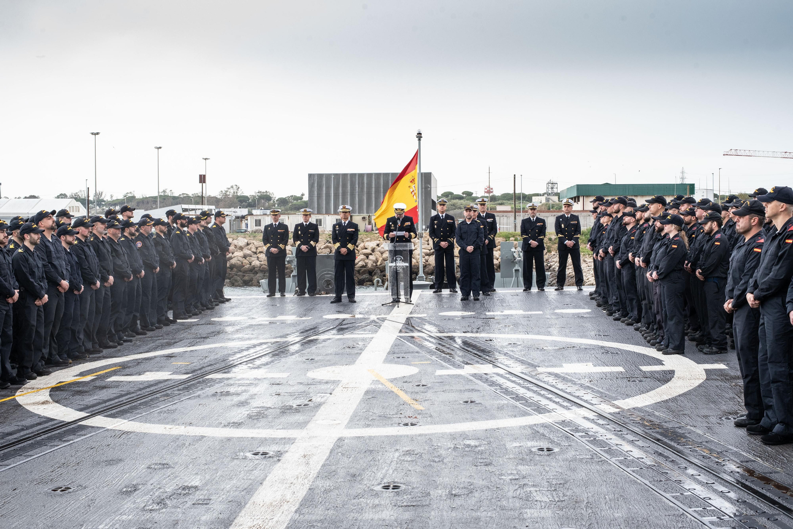 Así ha sido la despedida de la fragata Canarias en Rota