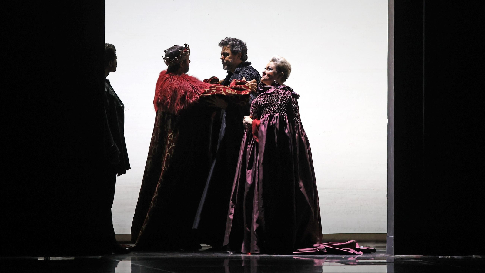 Imágenes de la ópera Macbeth en el Teatro Villamarta de Jerez