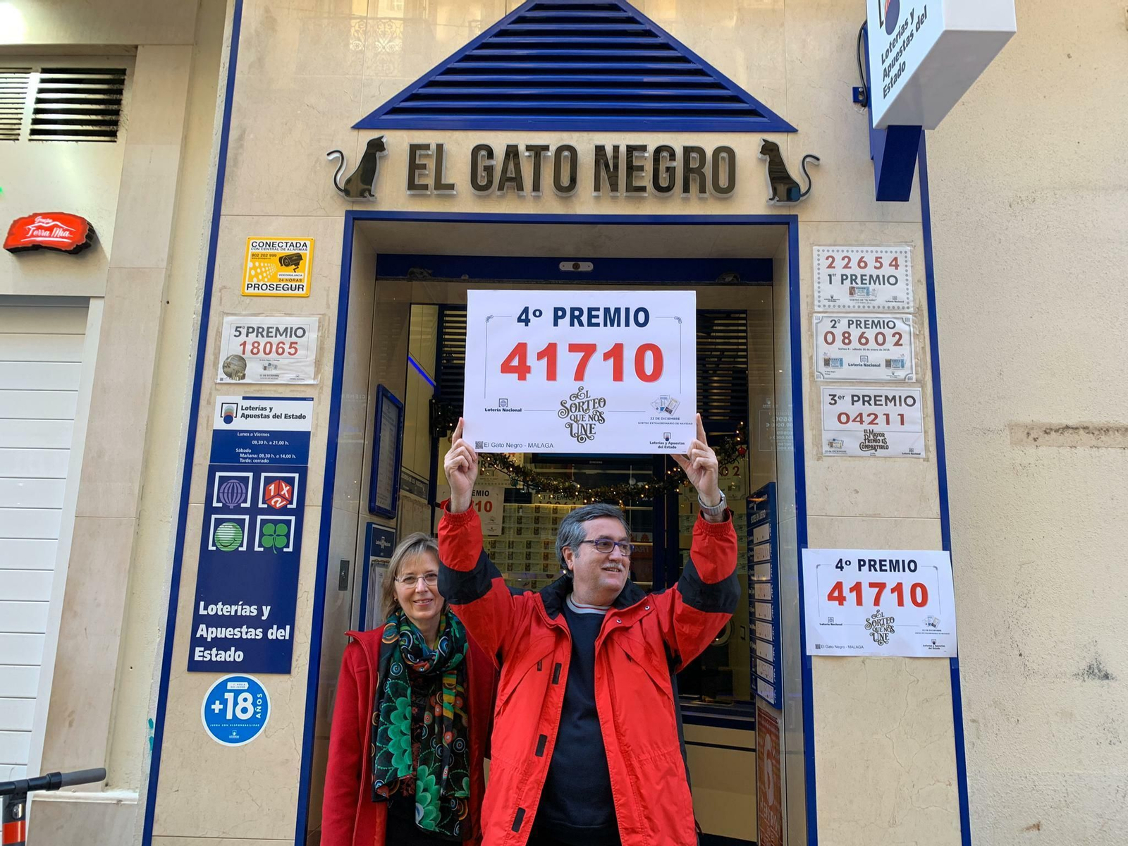 Las fotos de los premios de la Lotería de Navidad en Málaga