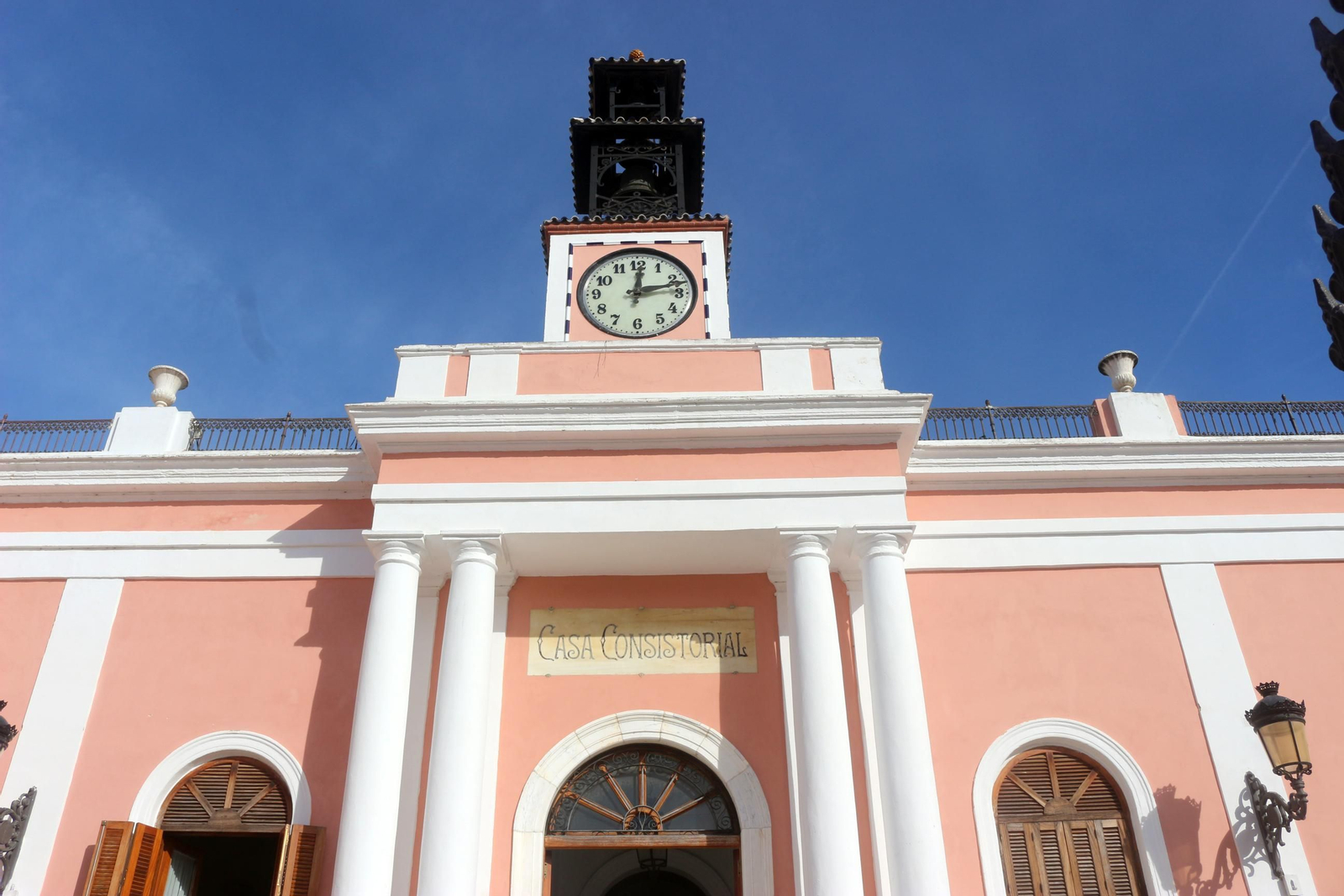 Ayuntamiento de Puerto Real en la Plaza de Jesús